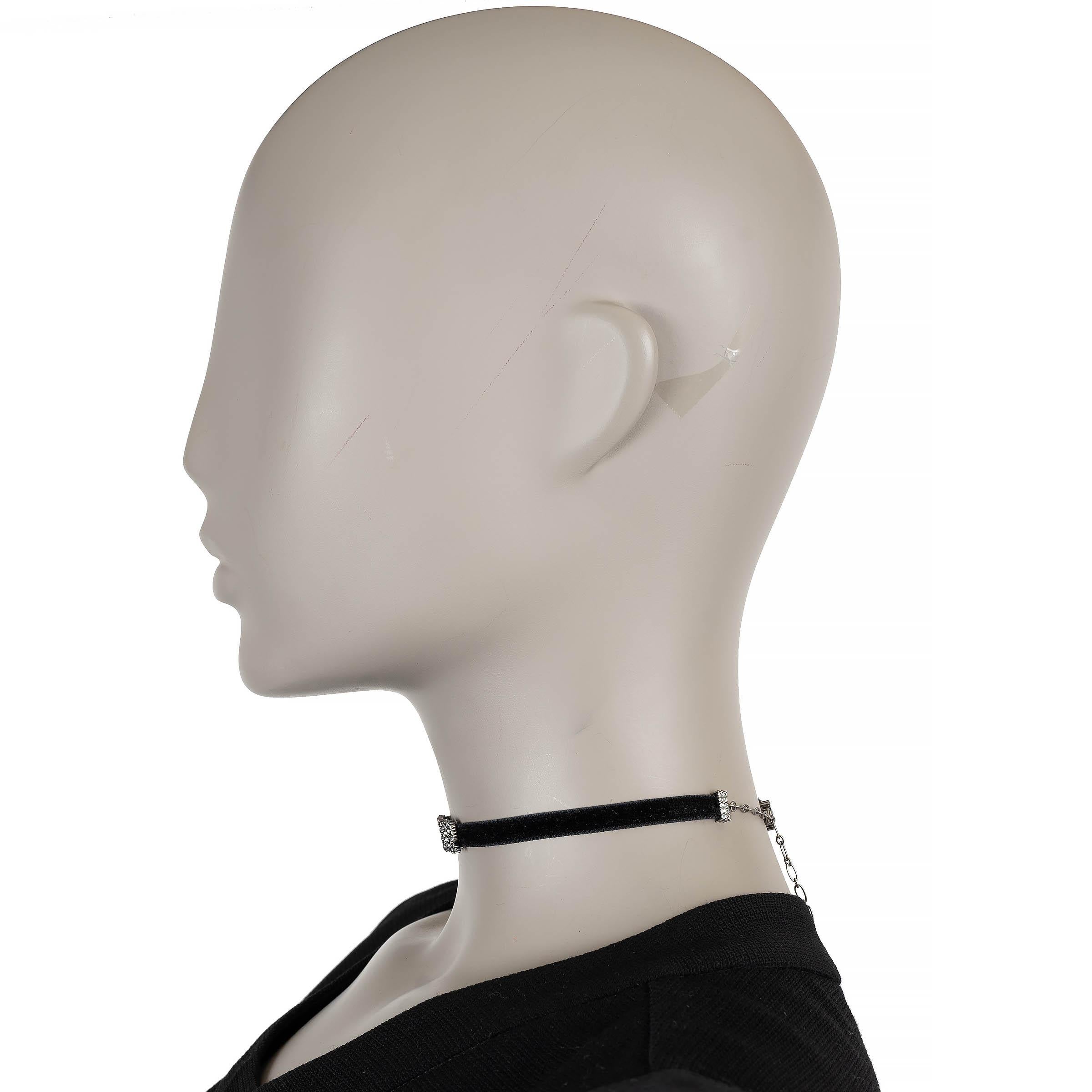CHRISTIAN DIOR J'ADIOR CRYSTAL Halskette aus schwarzem Samt Damen im Angebot