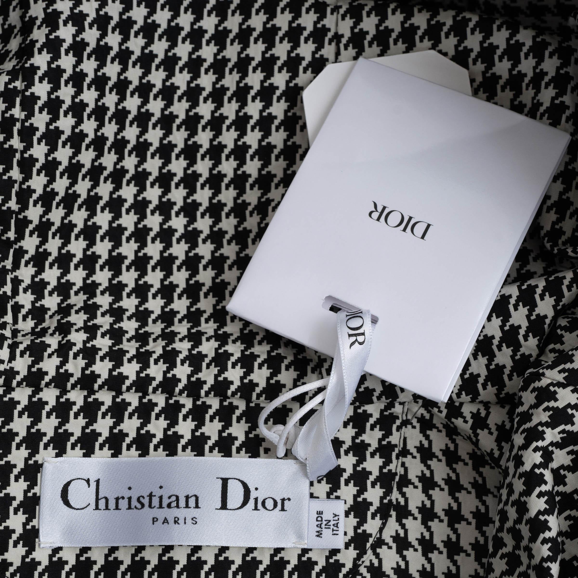 CHRISTIAN DIOR blanco y negro 2020 HOUNDSTOOTH ANORAK Chaqueta S en venta 4