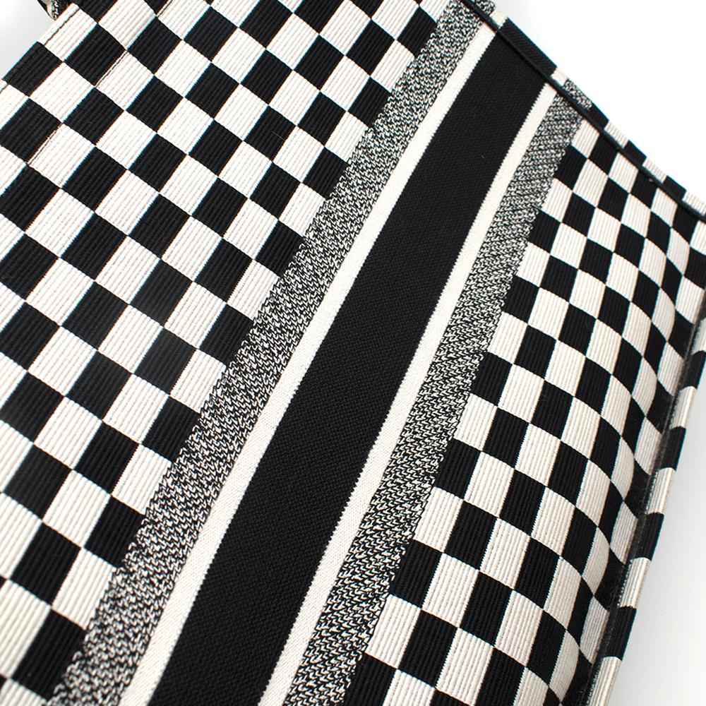 Christian Dior Black & White Book Tote 41.5cm 1