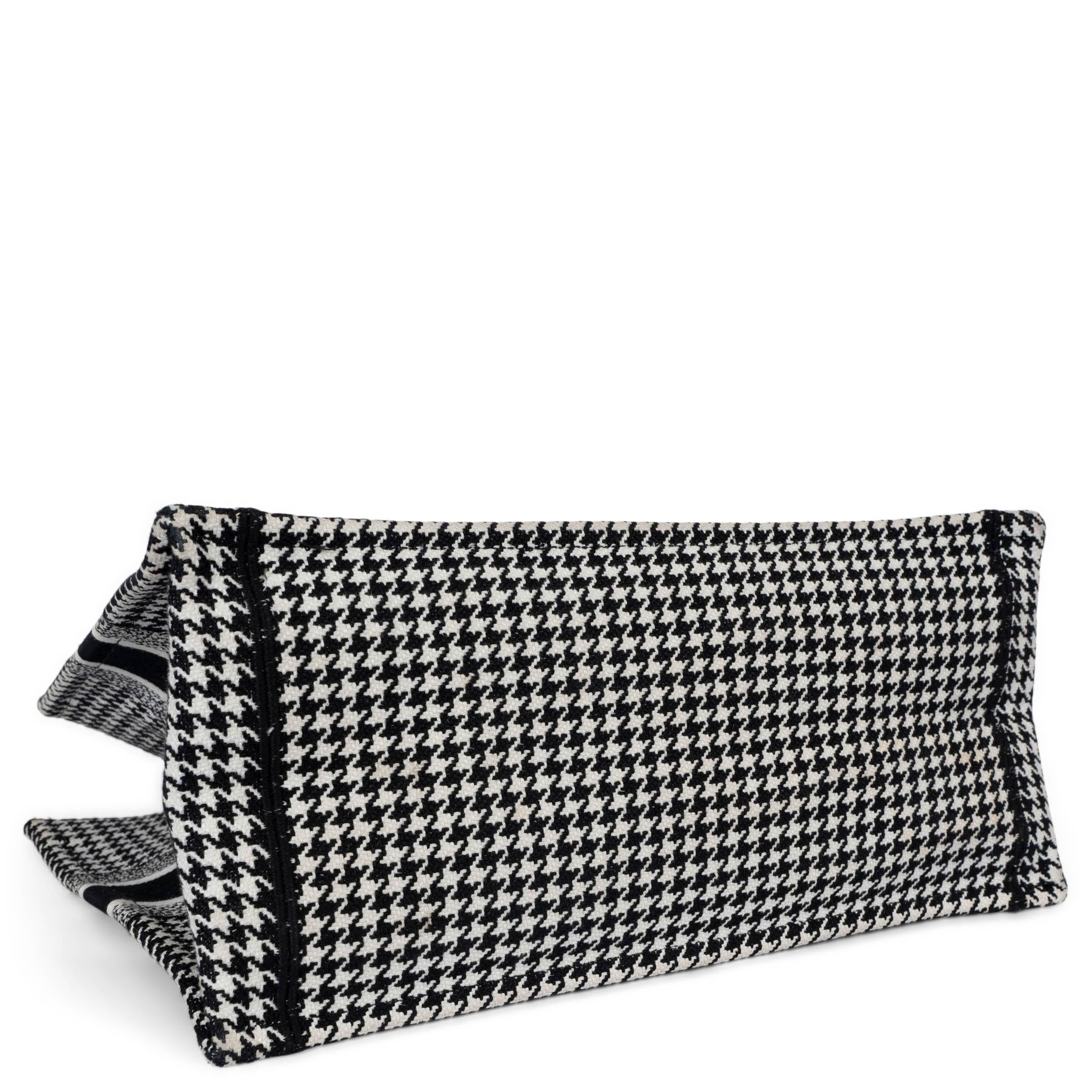 Women's CHRISTIAN DIOR black & white HOUNDSTOOTH MEDIUM BOOK TOTE Bag For Sale