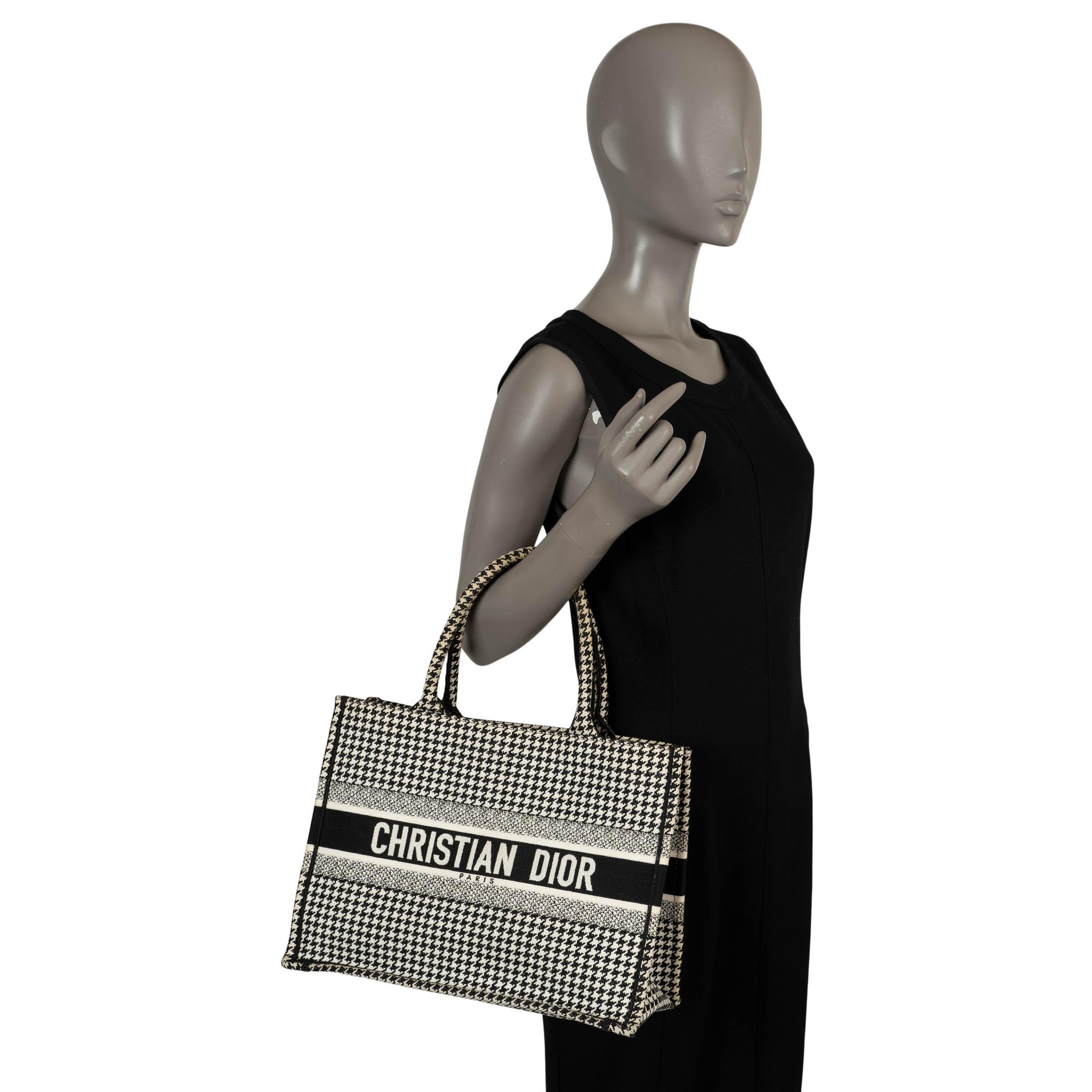 CHRISTIAN DIOR black & white HOUNDSTOOTH MEDIUM BOOK TOTE Bag For Sale 5