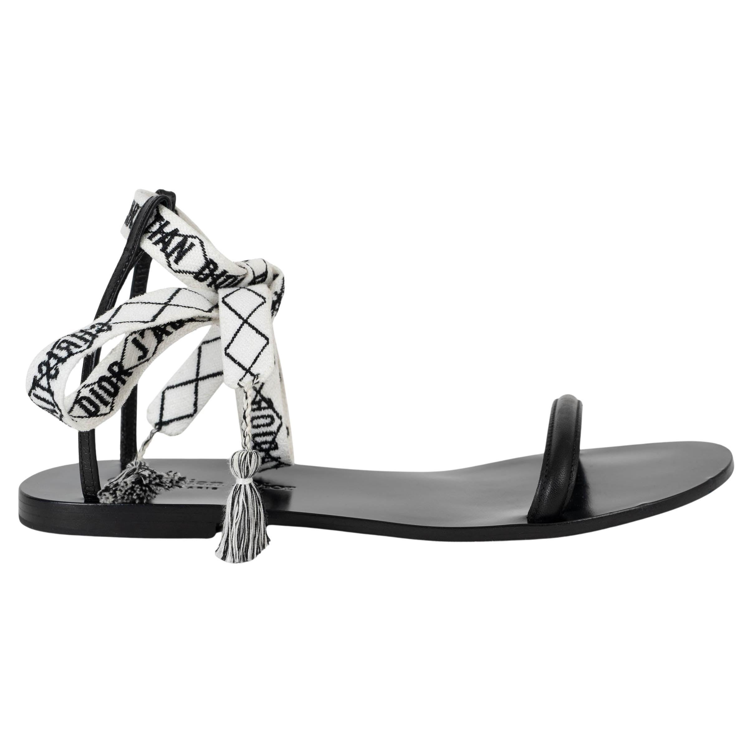 CHRISTIAN DIOR blanco y negro J'ADIOR IT Sandalias planas con tira al tobillo Zapatos 38.5