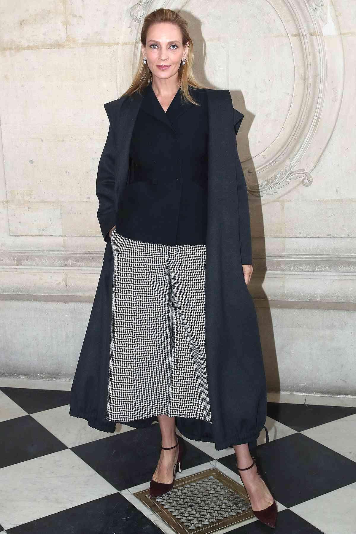 CHRISTIAN DIOR black & white wool 2019 HOUNDSTOOTH CULOTTES Pants 38 S For Sale 3