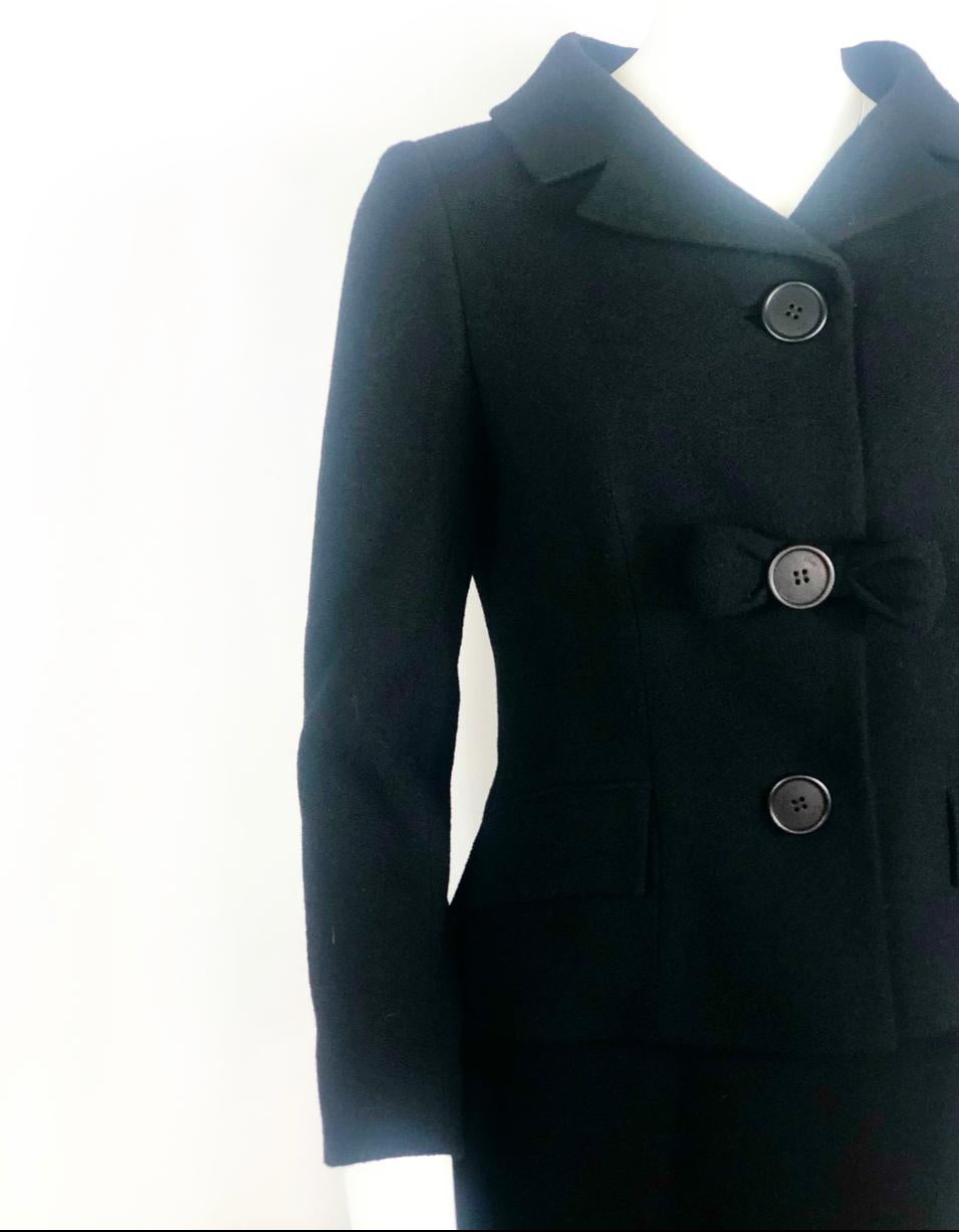 CHRISTIAN DIOR Veste blazer en laine noire et jupe fourreau taille 8 avec étiquette  Neuf - En vente à Beverly Hills, CA
