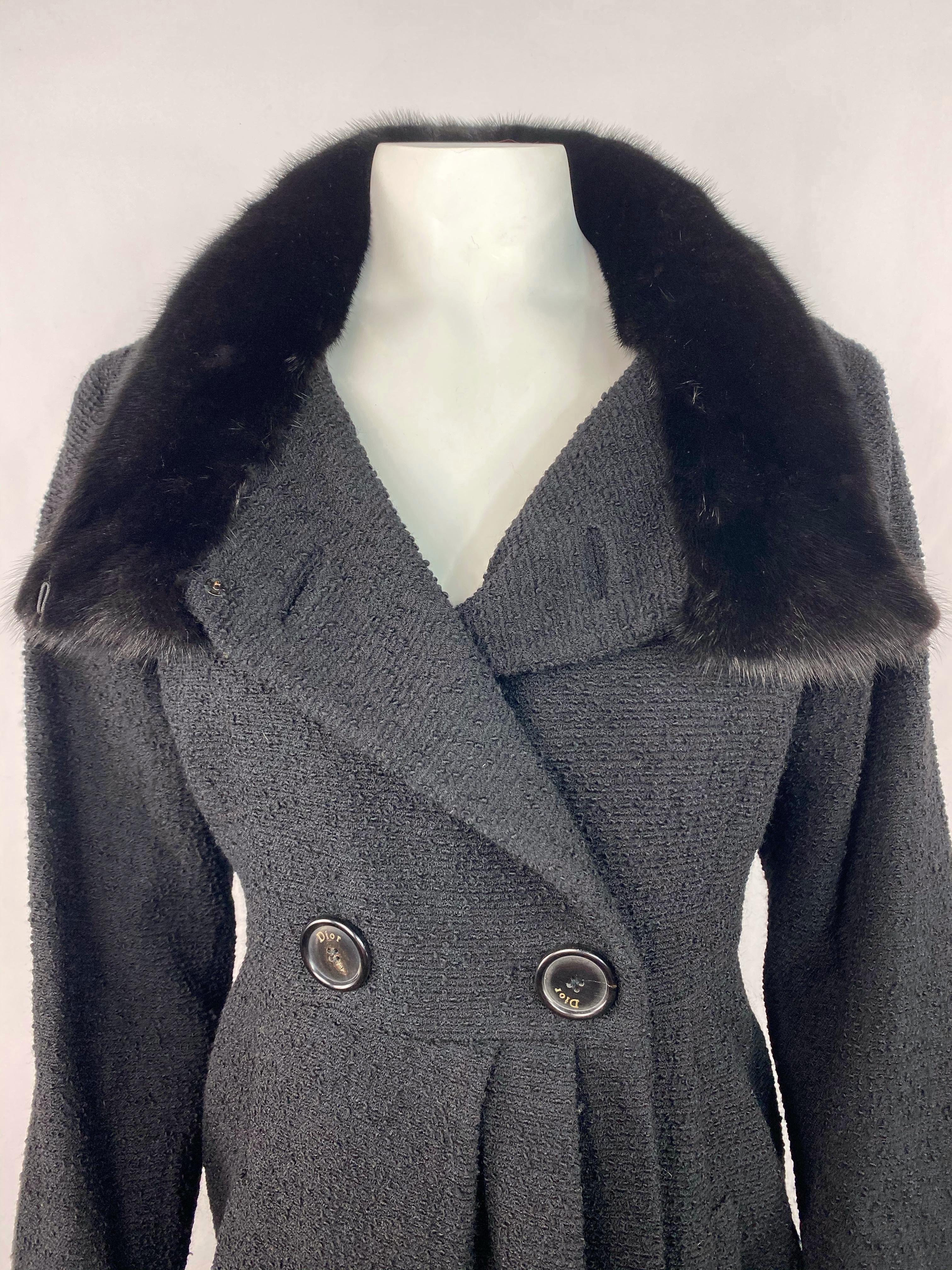 Christian Dior - Veste manteau en tweed de laine noir et fourrure, taille 40 Excellent état à Beverly Hills, CA