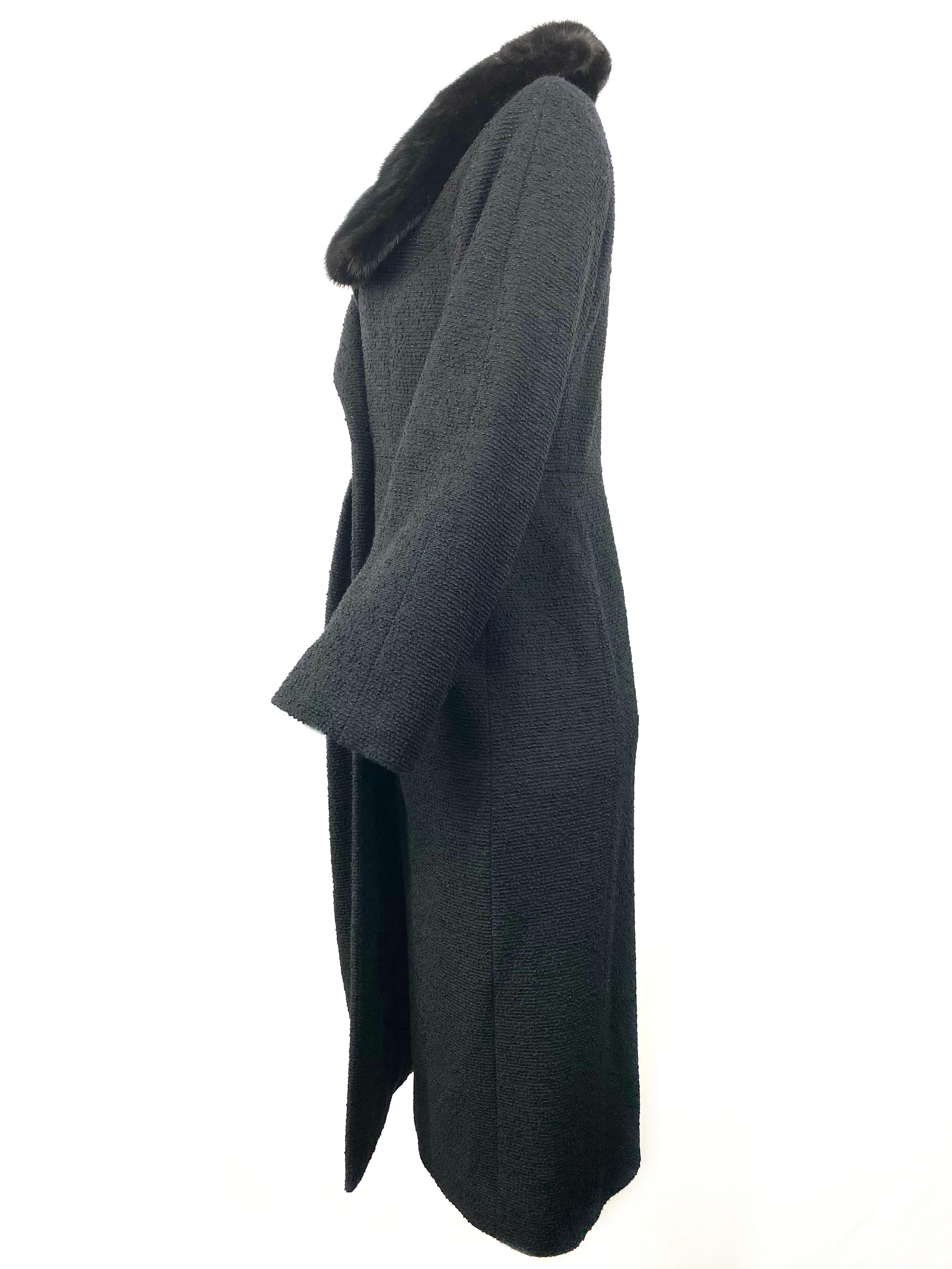Christian Dior - Veste manteau en tweed de laine noir et fourrure, taille 40 2