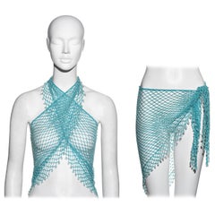 Christian Dior : écharpe multifonctionnelle en crochet perlé bleu:: top:: jupe:: c. 1968