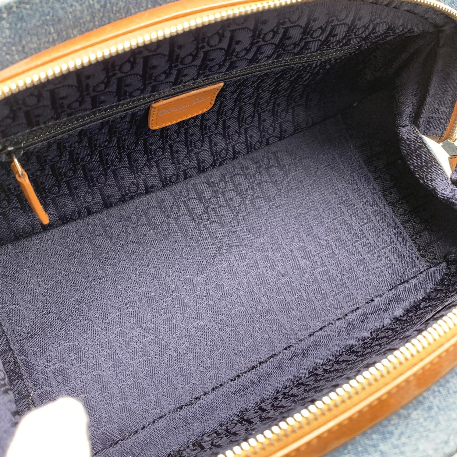 Christian Dior Blaue Denim-Tasche/Umhängetasche mit Blumenstickerei 2