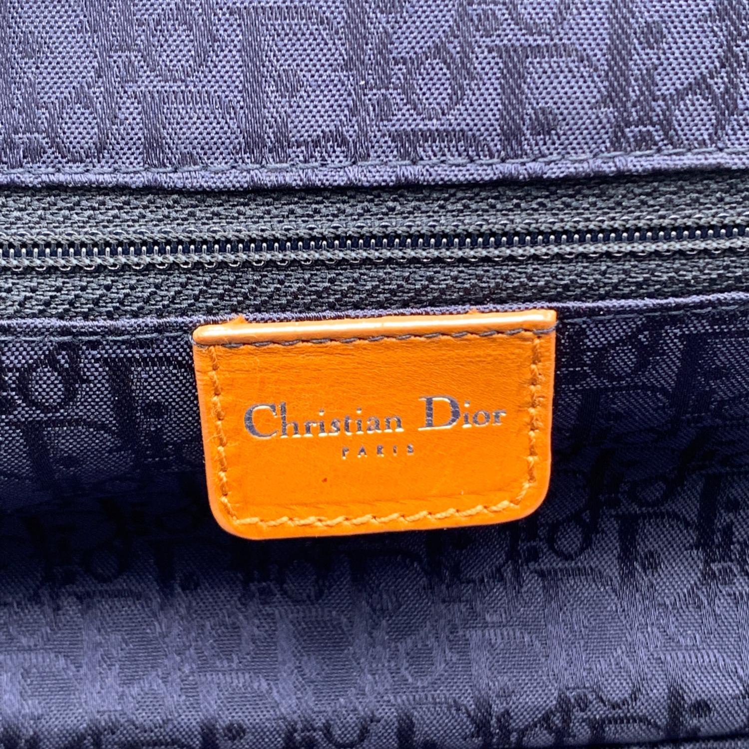 Christian Dior Blaue Denim-Tasche/Umhängetasche mit Blumenstickerei 3