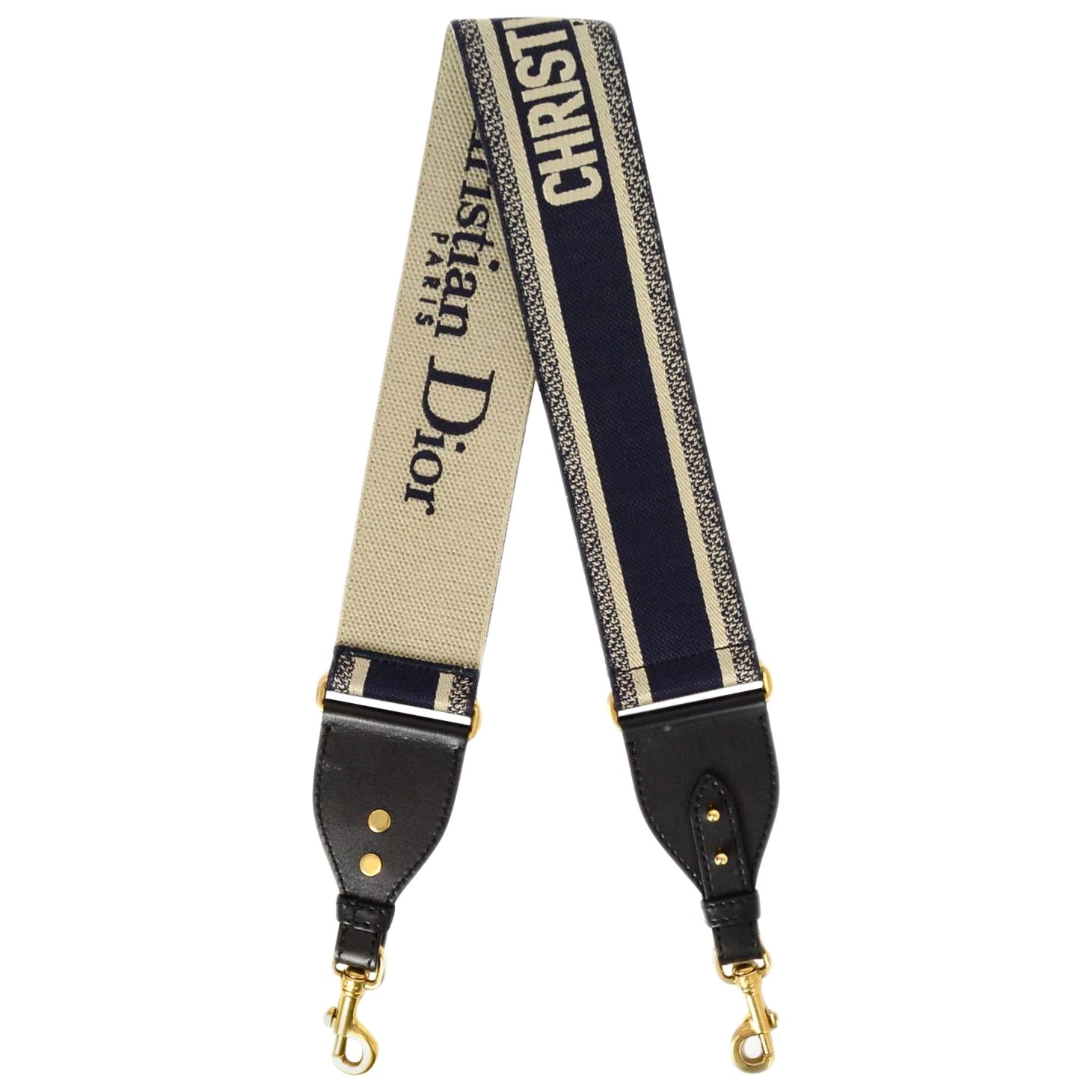 Christian Dior Tracolla a libro in tela blu ricamata