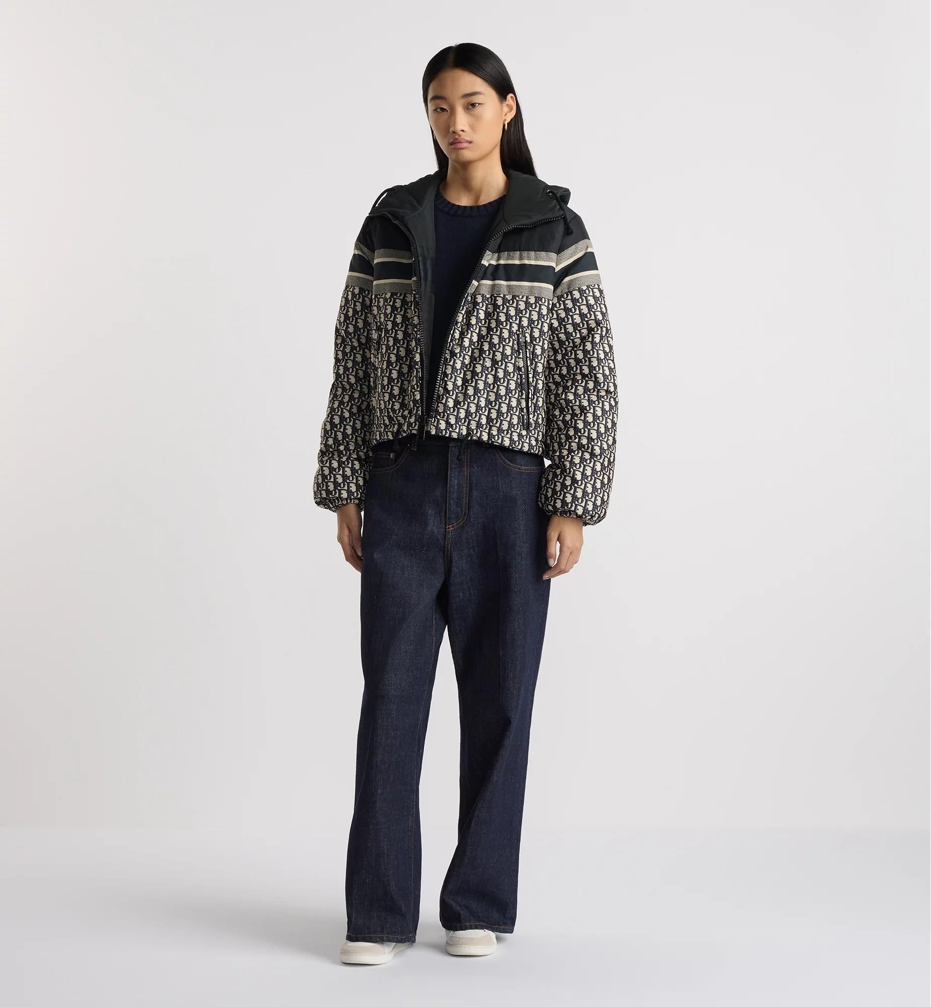 CHRISTIAN DIOR bleu oblique DIORALPS REVERSIBLE CROPPED PUFFER Jacket XS en vente 8