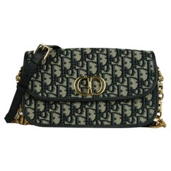 Christian Dior Blaue schräge Jacquard-Tasche mit Monogramm 30 Montaigne Avenue