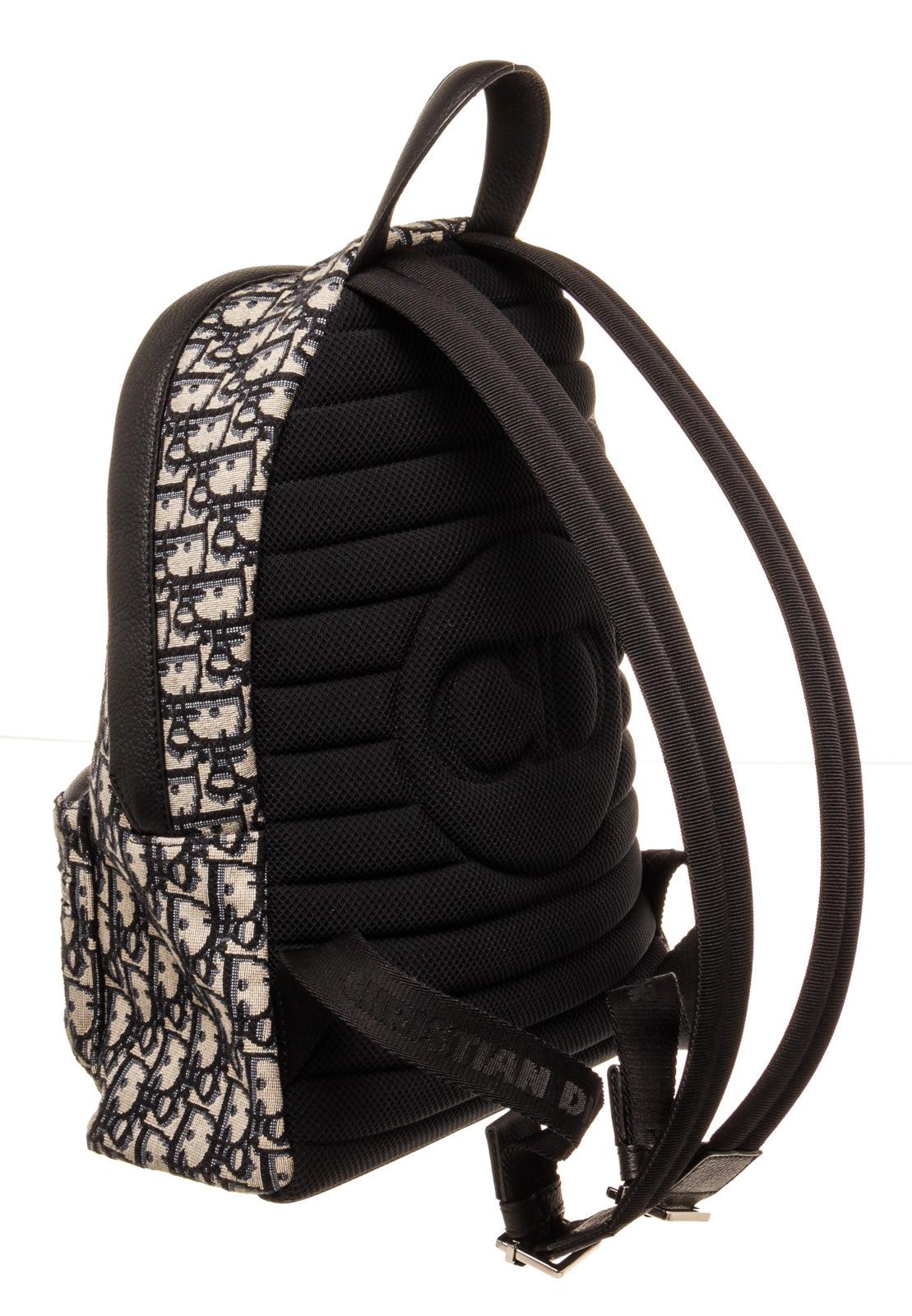 Blauer Christian Dior-Rucksack mit schrägem Riemen (Schwarz)