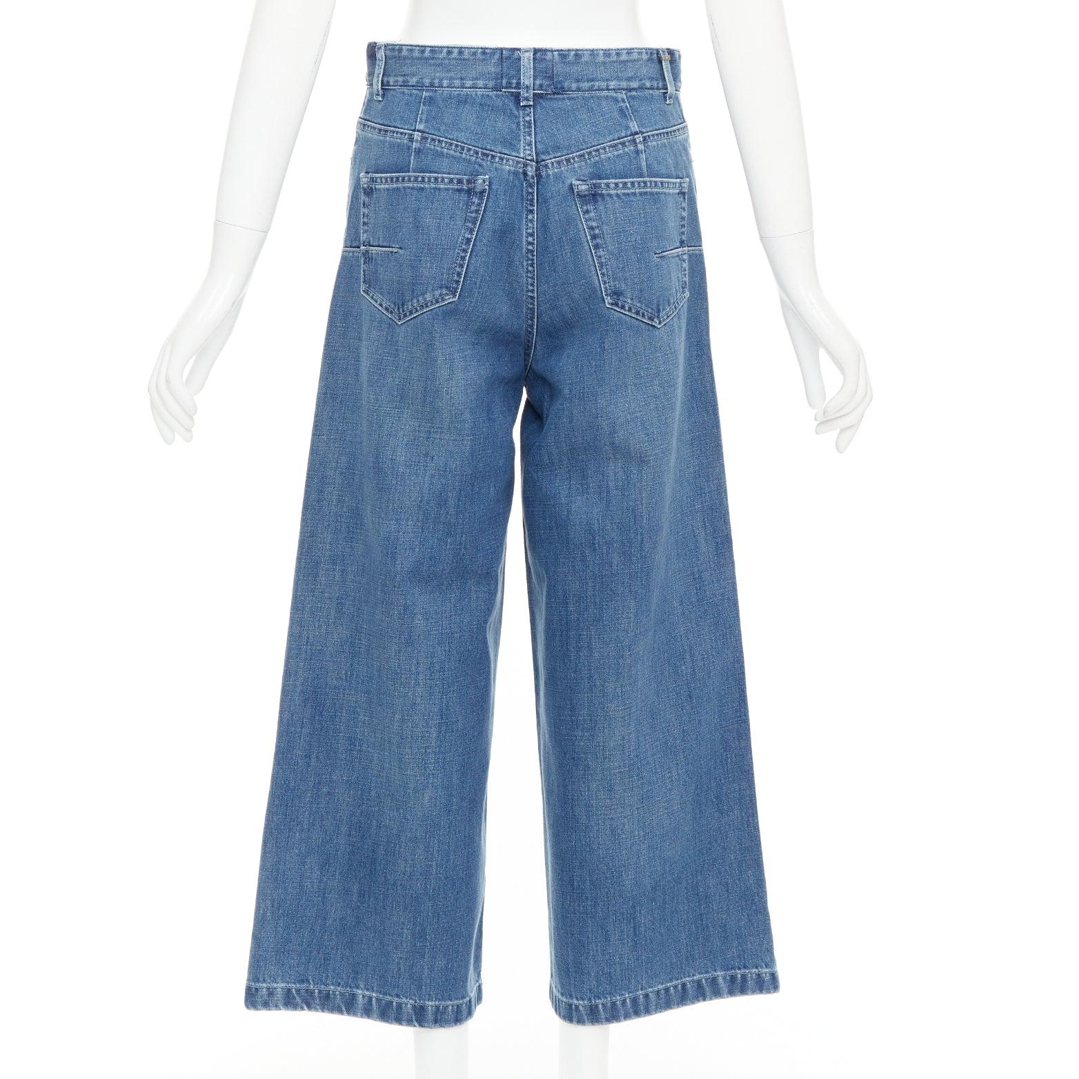 CHRISTIAN DIOR Blau gewaschene Jeans mit Abnähern in der Mitte der Taille im Angebot 1