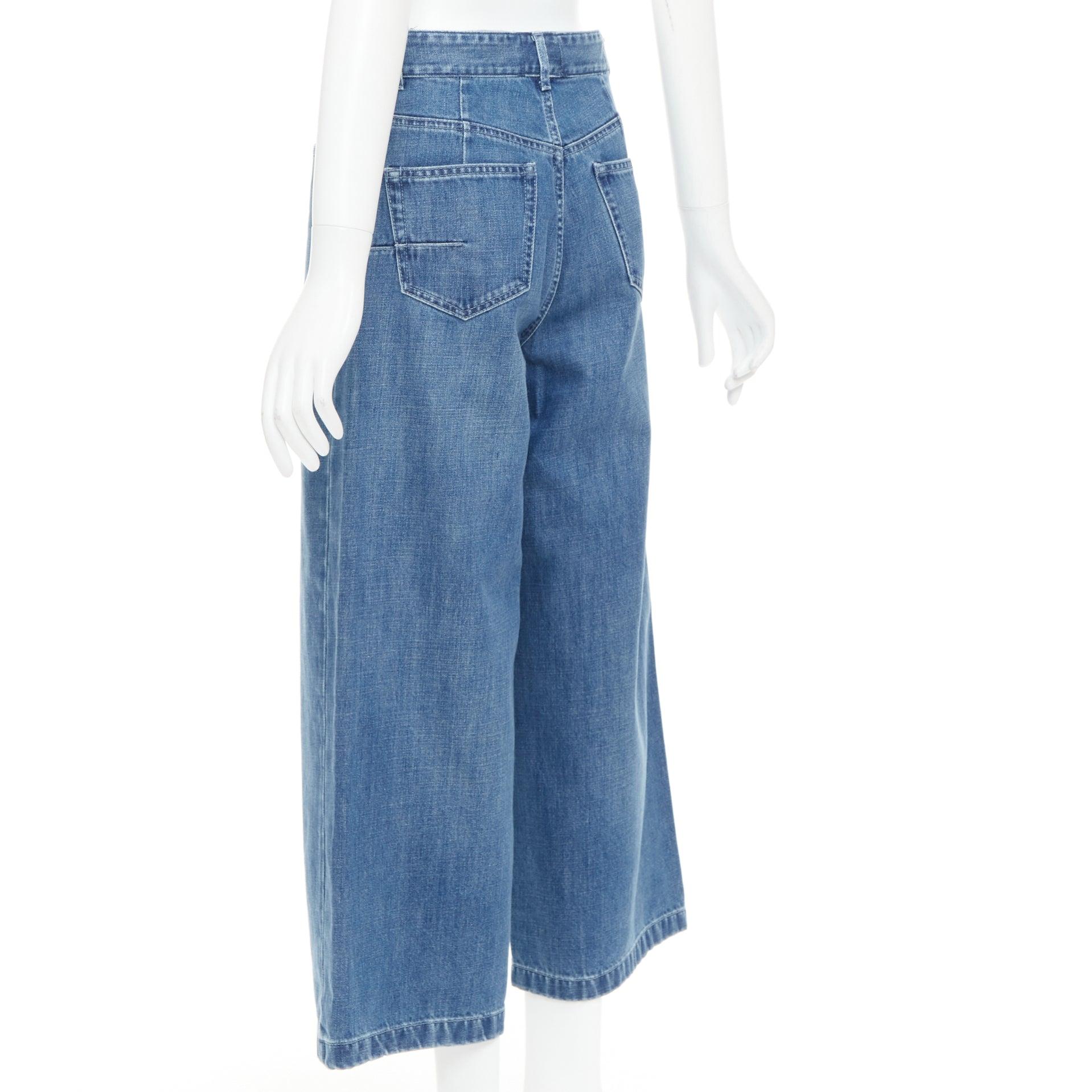 CHRISTIAN DIOR Blau gewaschene Jeans mit Abnähern in der Mitte der Taille im Angebot 2