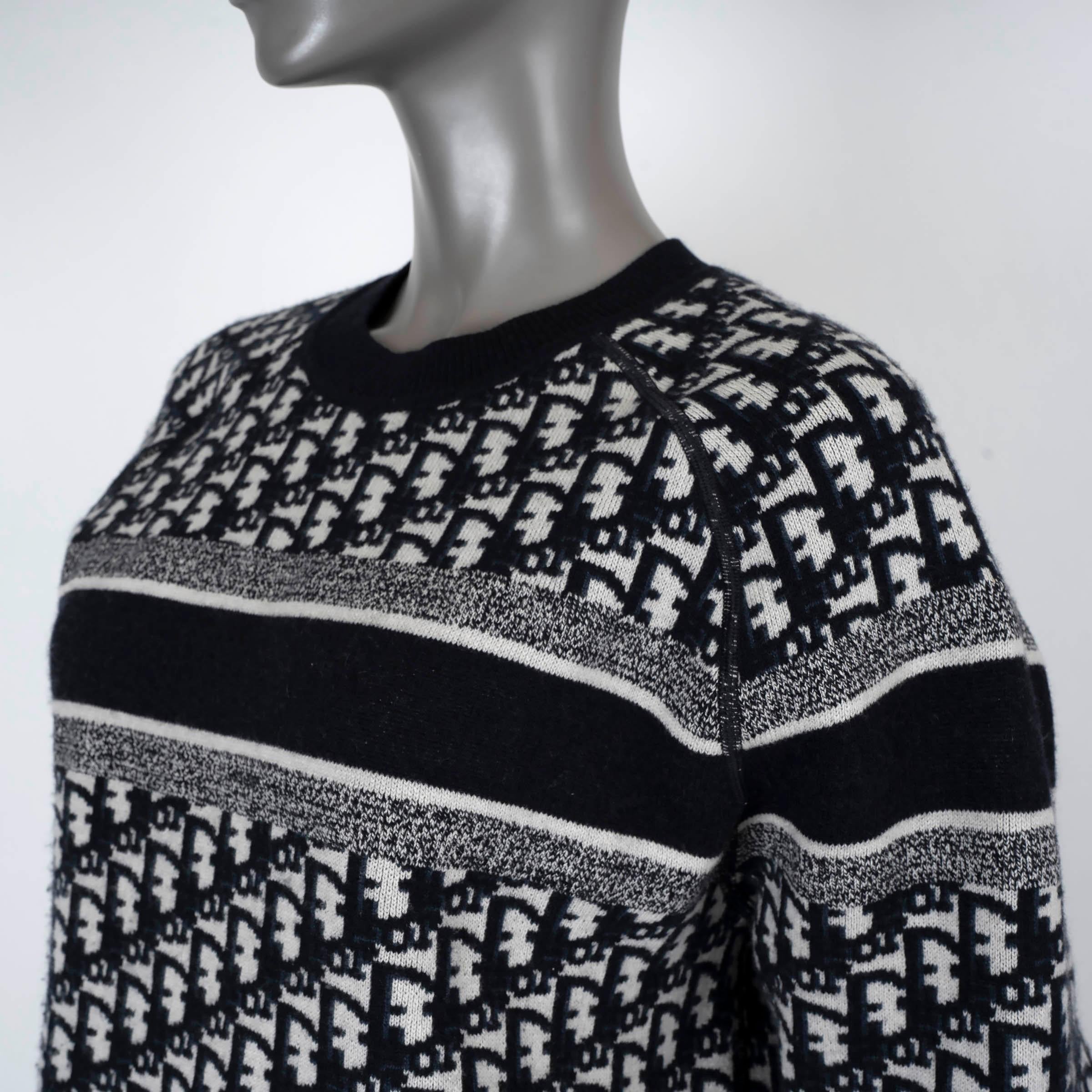 CHRISTIAN DIOR blue & white REVERSIBLE OBLIQUE JACQUARD Sweater S 4