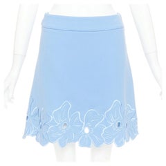 CHRISTIAN DIOR minigonna in crêpe di lana blu con ritaglio floreale e orlo ricamato FR38 M