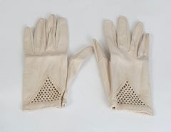 Christian Dior Bone Kid Leather Vented Driving Wrist Gloves – XS-S, 1950s