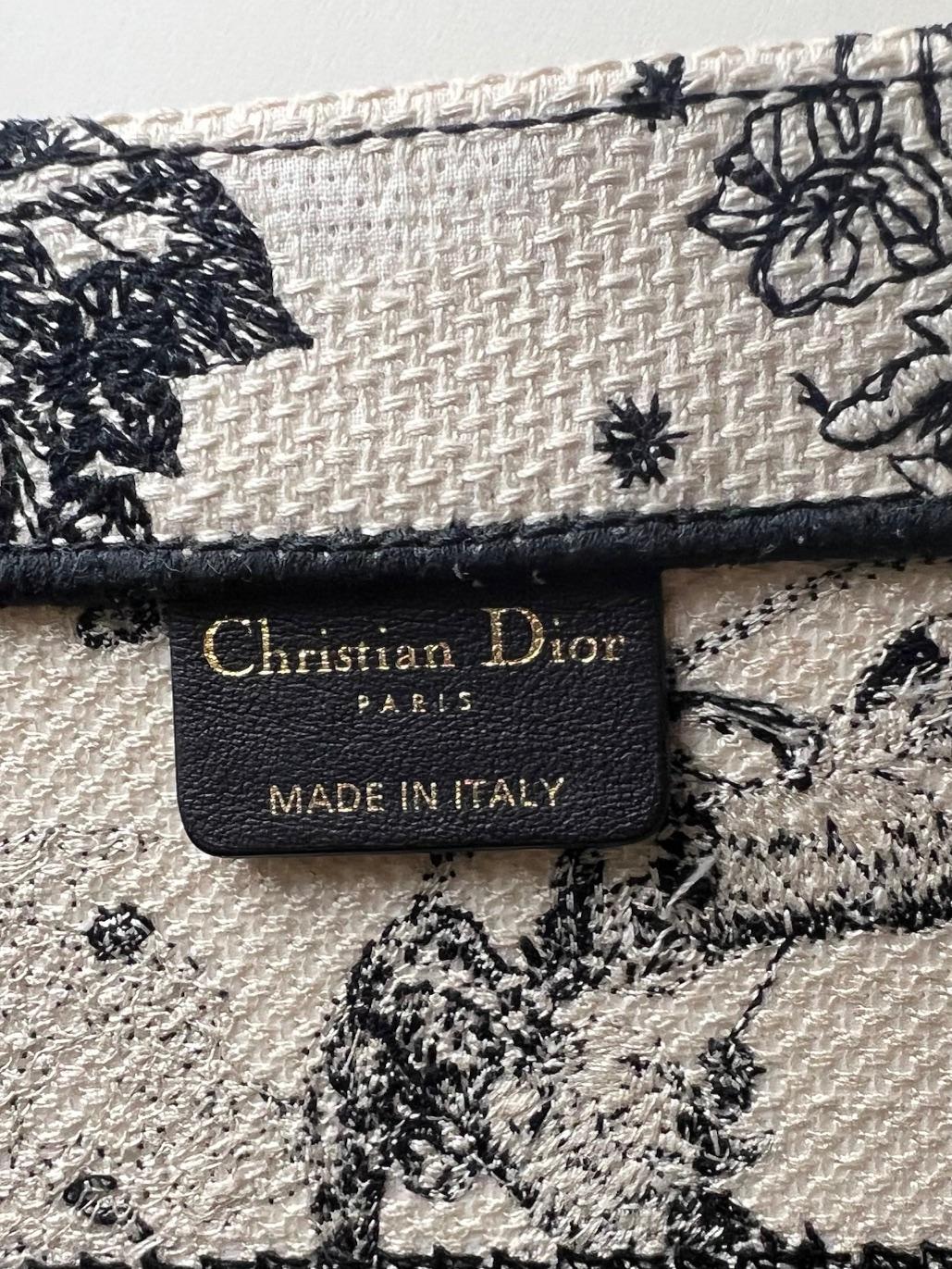 Christian Dior Book Embroidered Canvas Medium Stars and Signs Black Tote For Sale 4