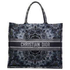 Christian Dior Bücher Tote Bag