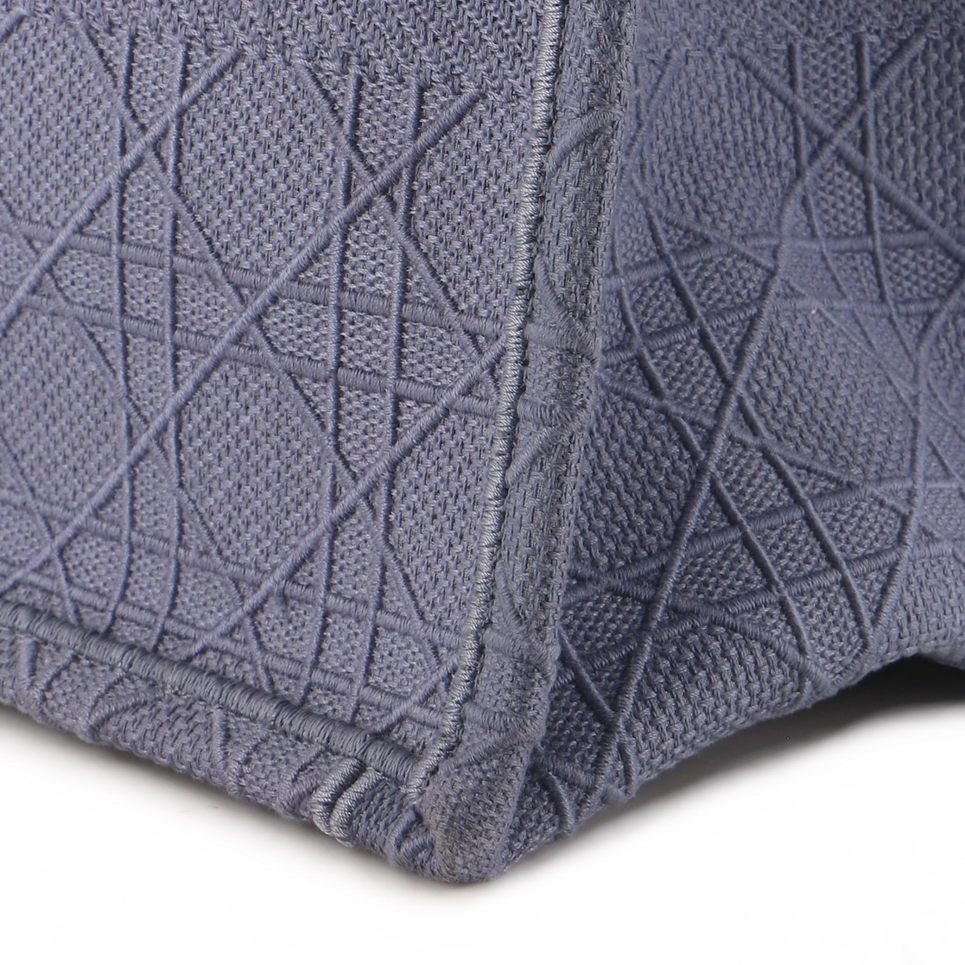 Christian Dior Buchtasche Cannage aus besticktem Segeltuch 1