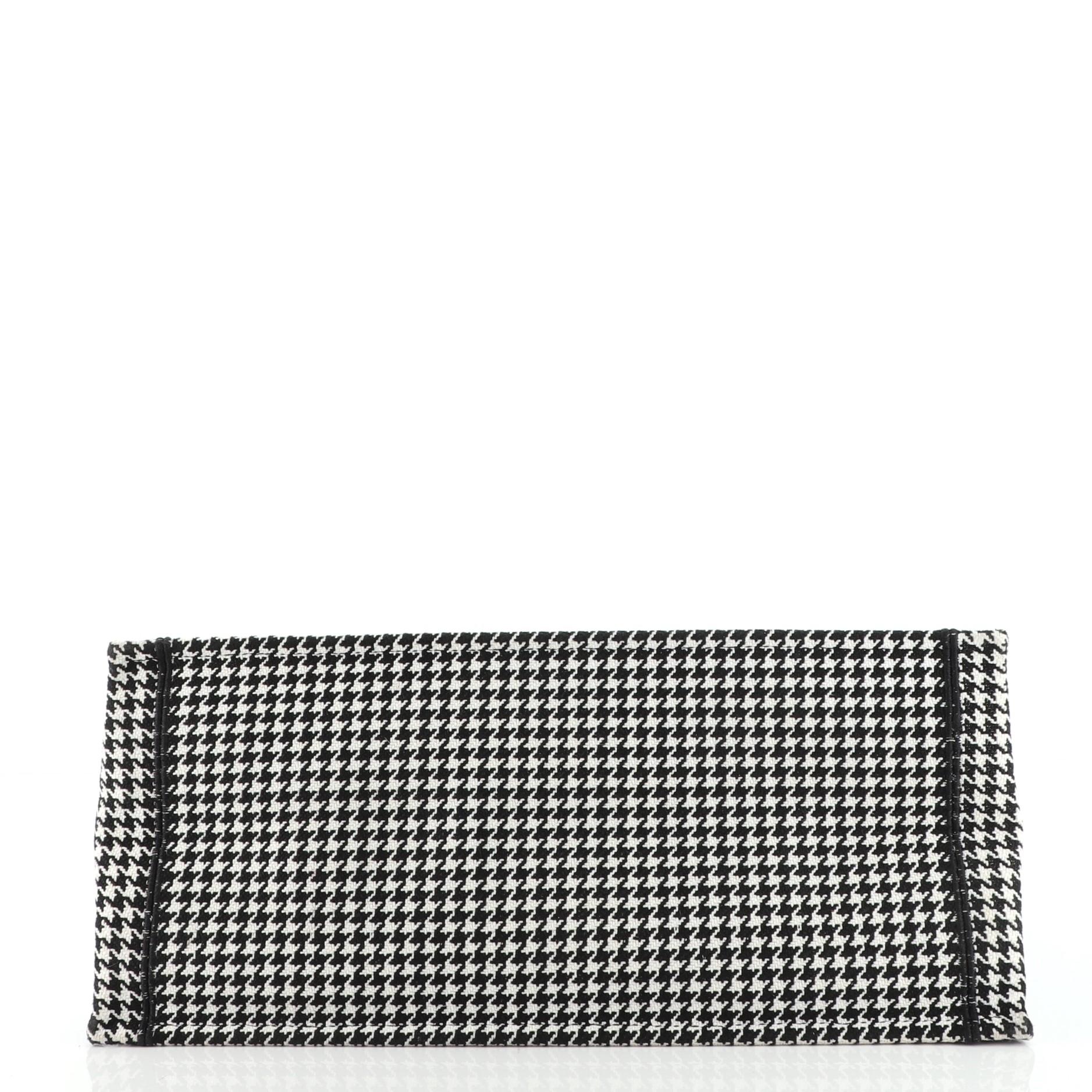 Christian Dior Buch Tote Hahnentritt-Leinwand im Zustand „Gut“ in NY, NY