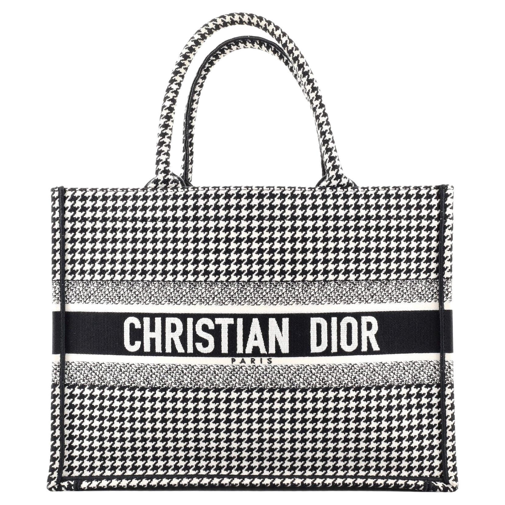 Dior Book Tote - 46 For Sale on 1stDibs | christian dior book tote 