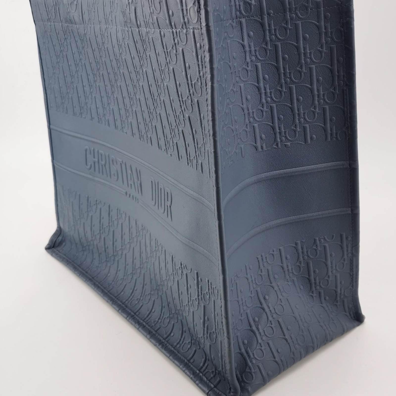 Christian Dior Book Tote Large Blue Calfskin Leather Oblique Embossed Handbag For Sale 5