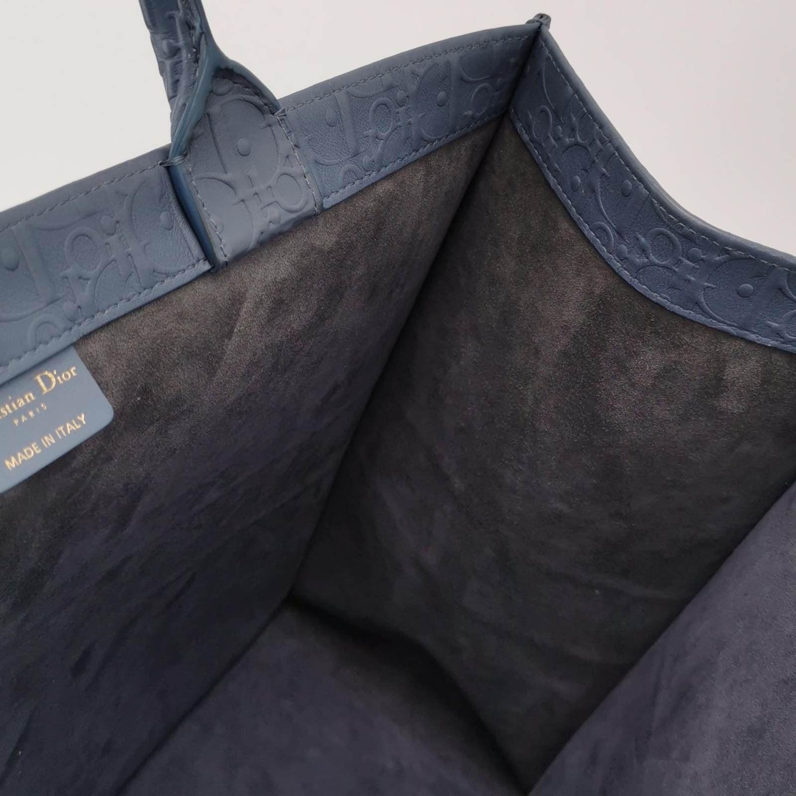 Christian Dior Book Tote Large Blue Calfskin Leather Oblique Embossed Handbag For Sale 4