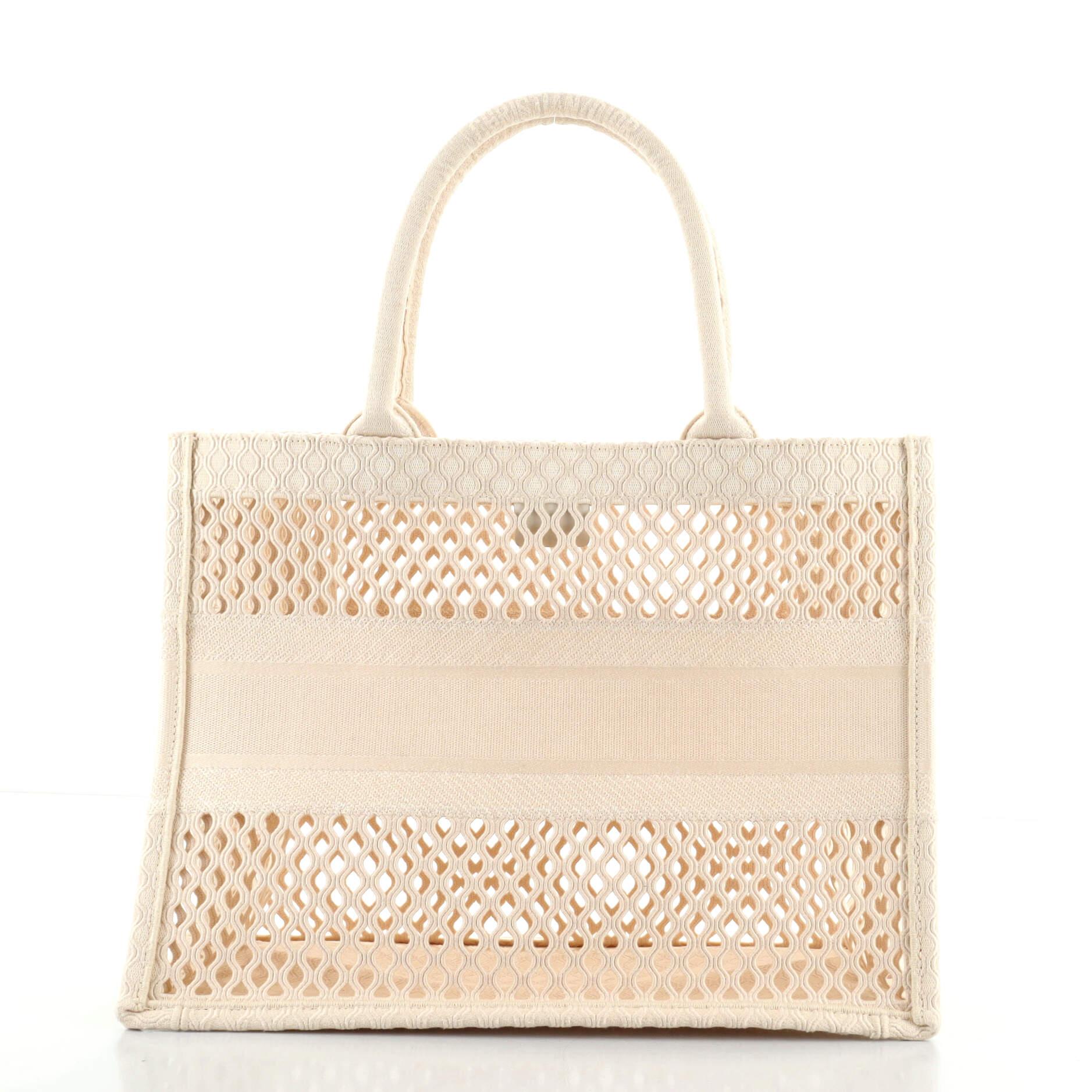 Christian Dior Buch-Tasche Mesh, Christian Dior im Zustand „Gut“ in NY, NY