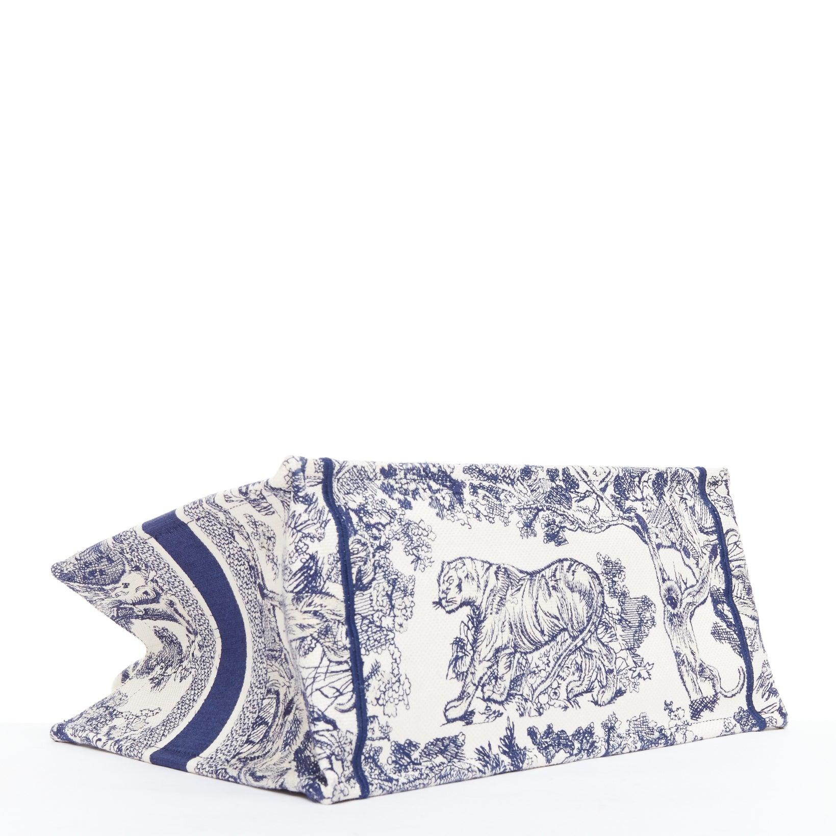 CHRISTIAN DIOR Book Tote navy cream Toile de Jouy canvas bag For Sale 1