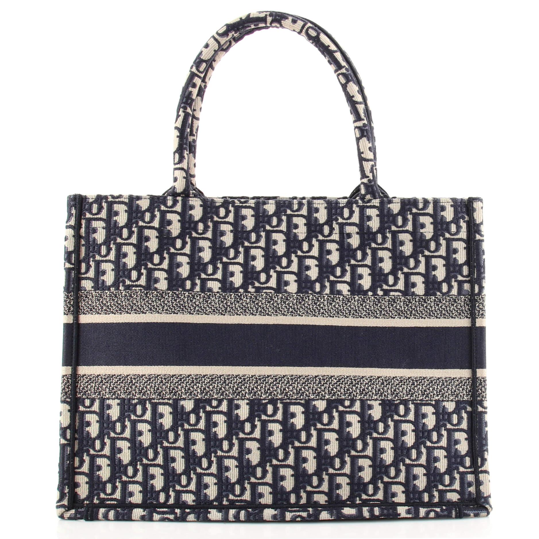 Dior book tote monogram best sale