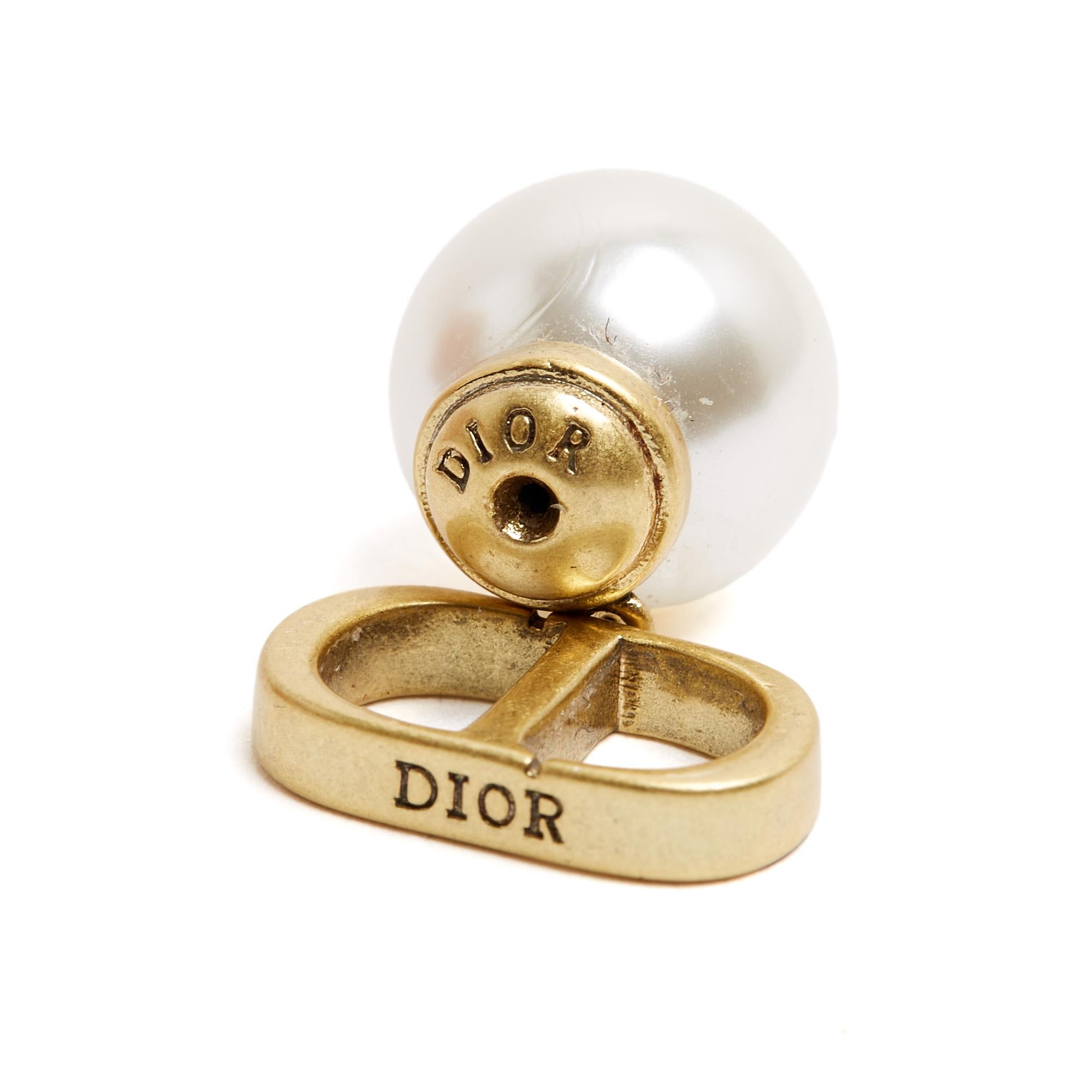 Women's or Men's Christian Dior Boucle Mono Icone Tribale Golden CD Icon single Earring Stud