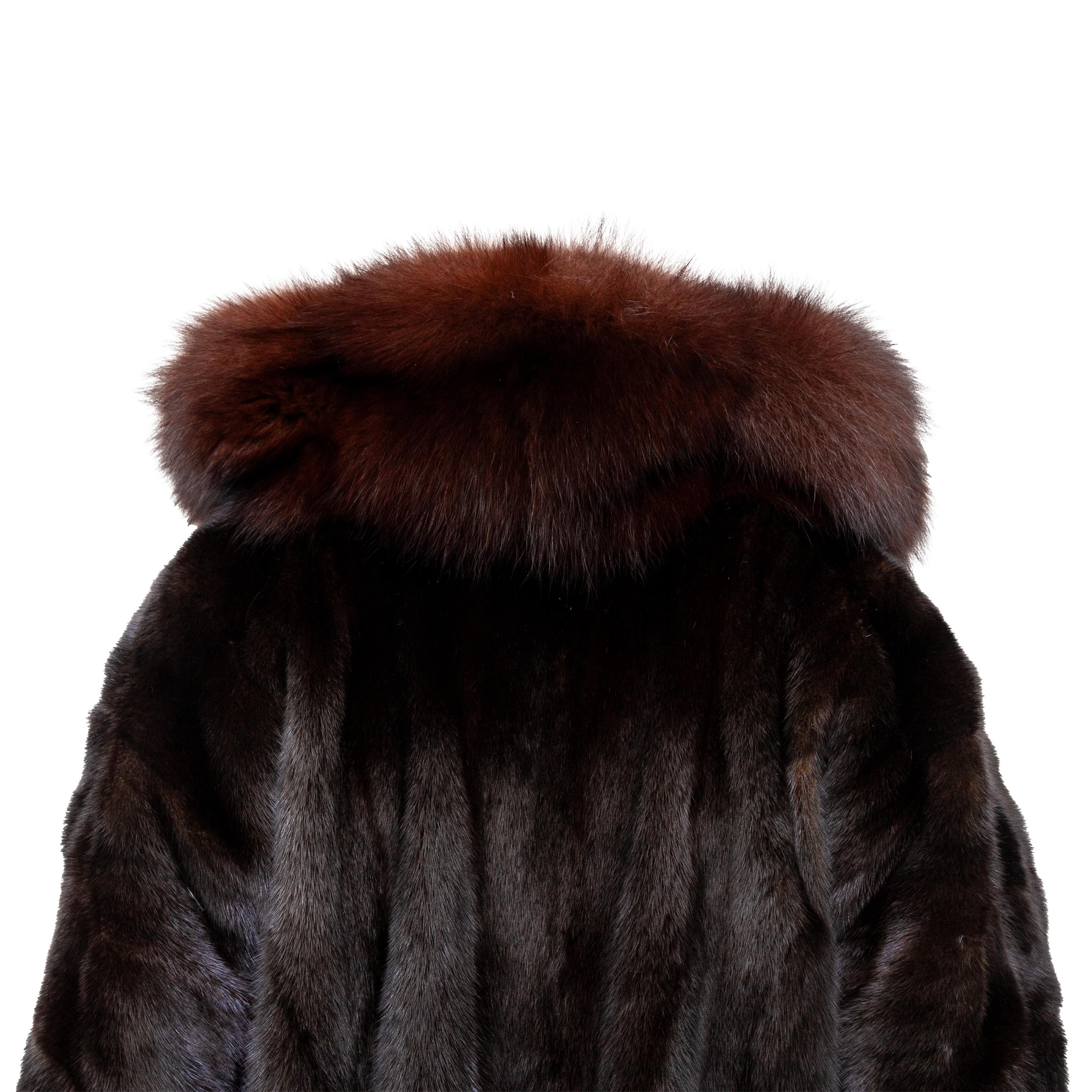 Christian Dior Boutique Fourrure Fur Coat In Excellent Condition For Sale In Milano, IT