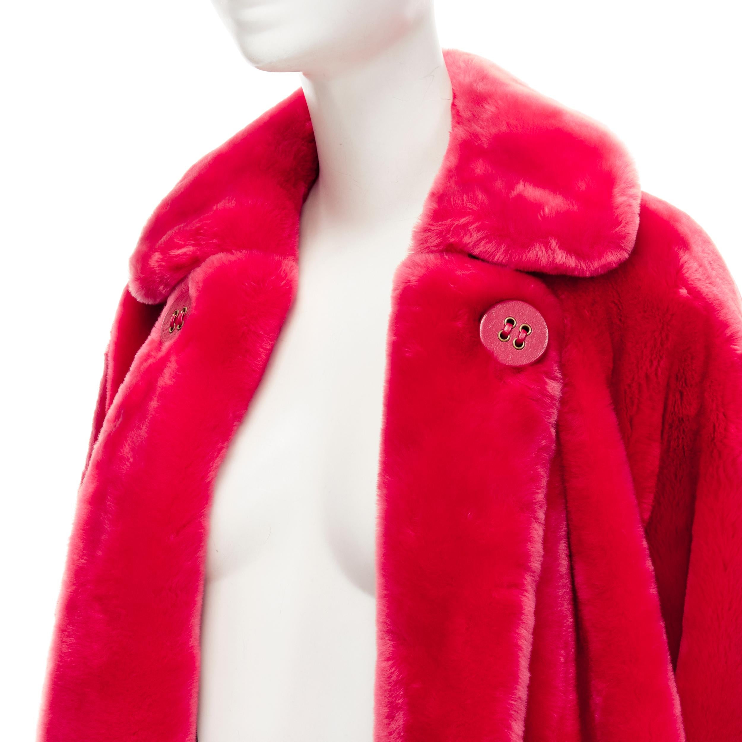 CHRISTIAN DIOR BOUTIQUE FOURRURE Vintage red faux fur swing mouton court coat For Sale 3