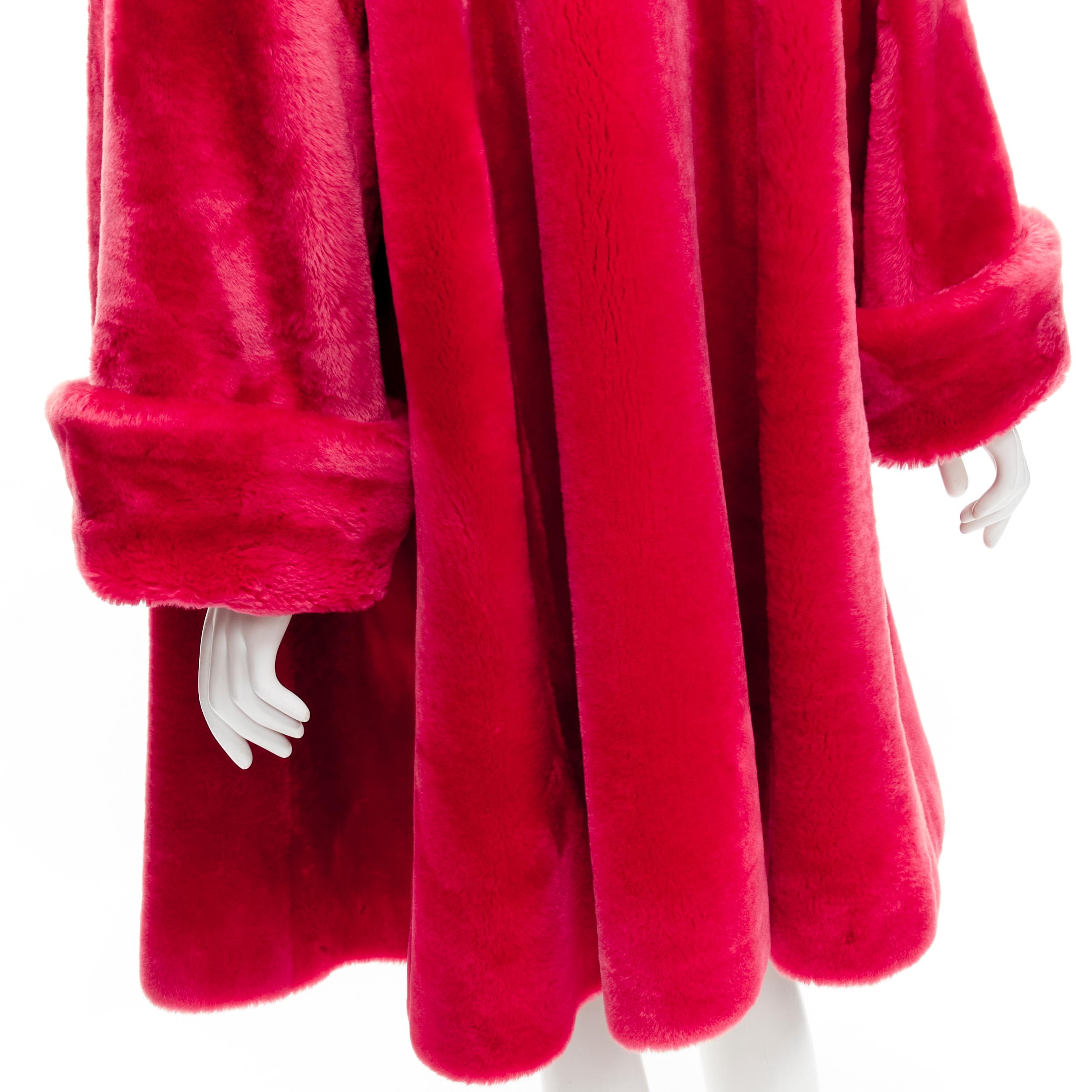 CHRISTIAN DIOR BOUTIQUE FOURRURE Vintage red faux fur swing mouton court coat For Sale 4