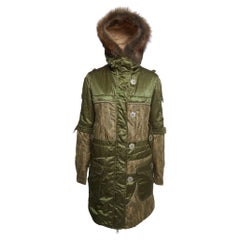 Christian Dior Boutique Parka-Jacke aus grüner Baumwollmischung und Pelz M