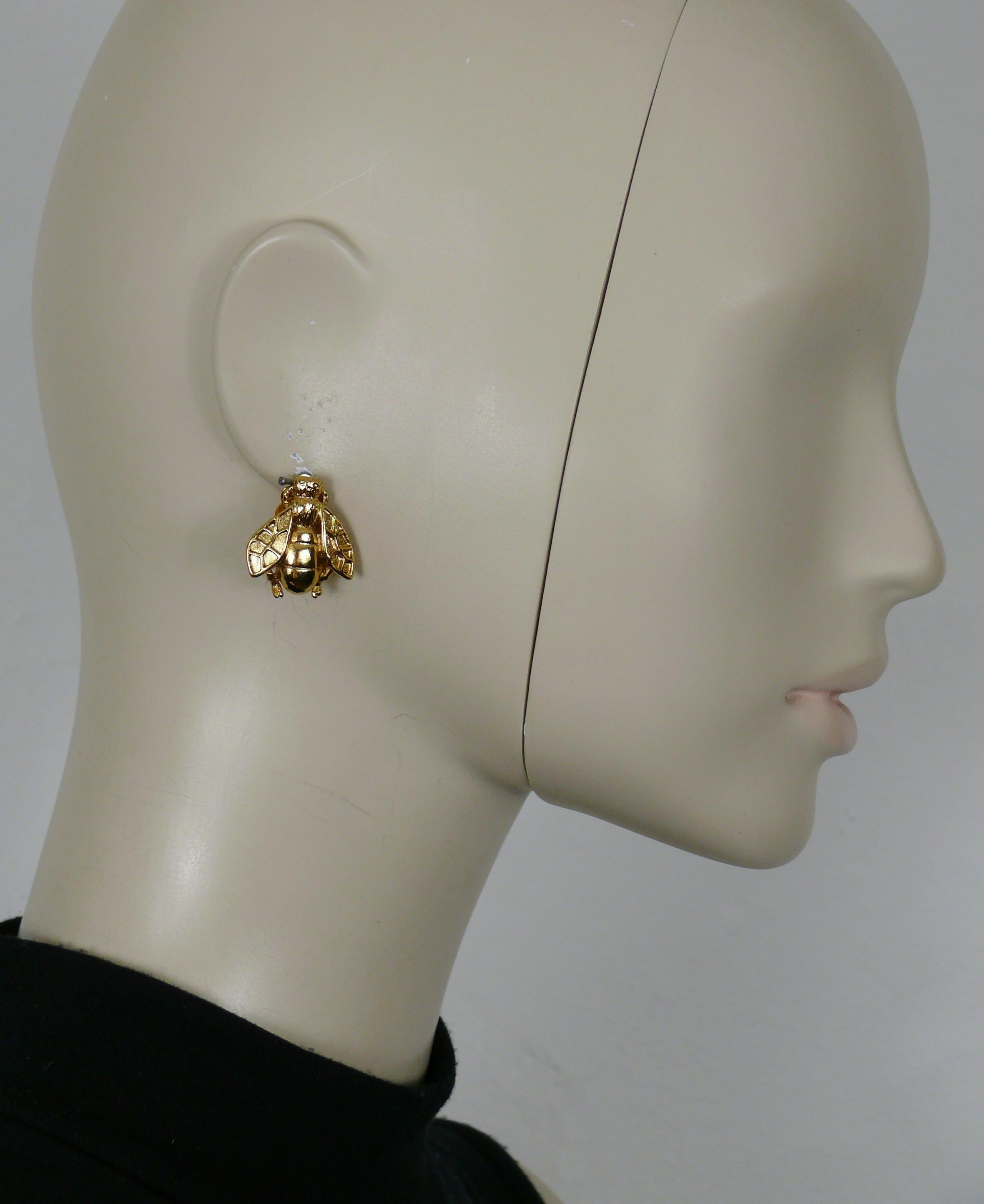 CHRISTIAN DIOR Boutique Iconic Bee Brooch and Clip-On Earrings (unmarked) For Sale 3