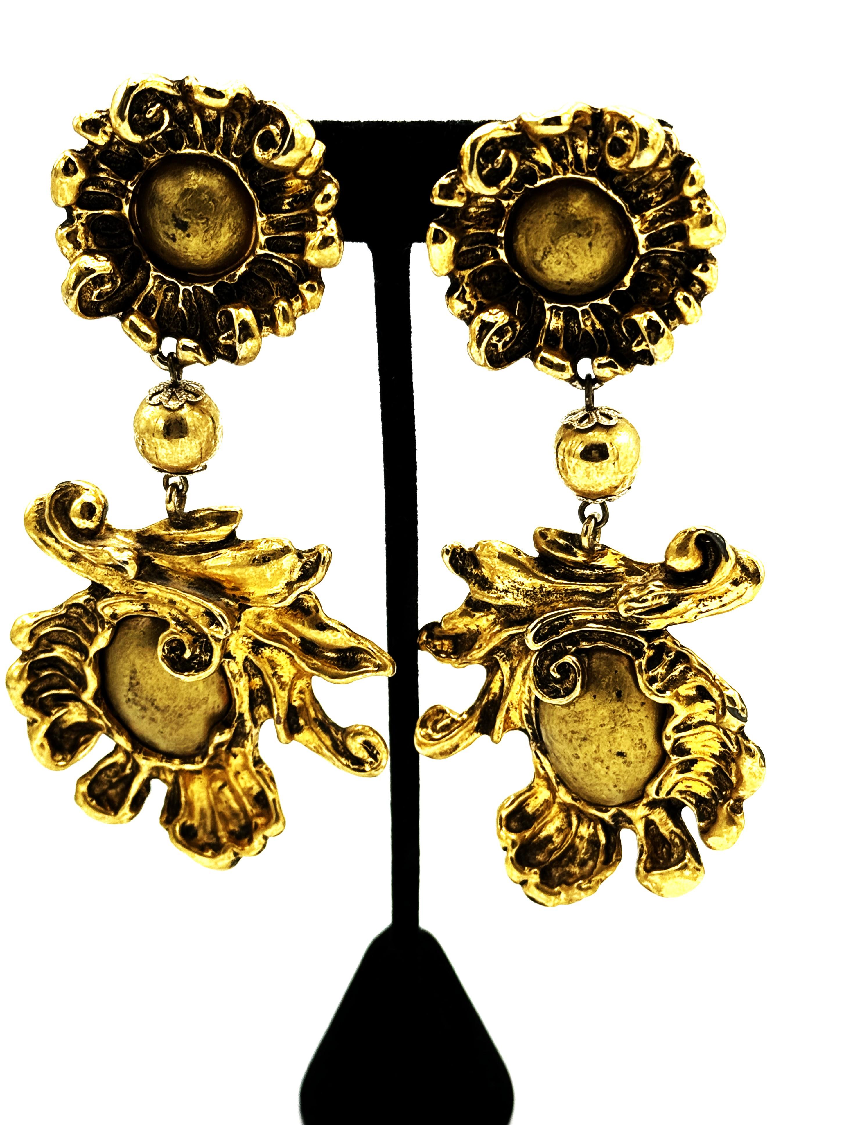CHRISTIAN DIOR BOUTIQUE PARIS, clip-on earring, metal dore en vente 7