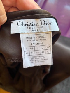 Robe en soie et dentelle de la boutique Christian Dior à Paris — Époque John Galliano