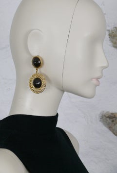 CHRISTIAN DIOR Boutique Vintage Gold Tone Canework Design Dangling Earrings