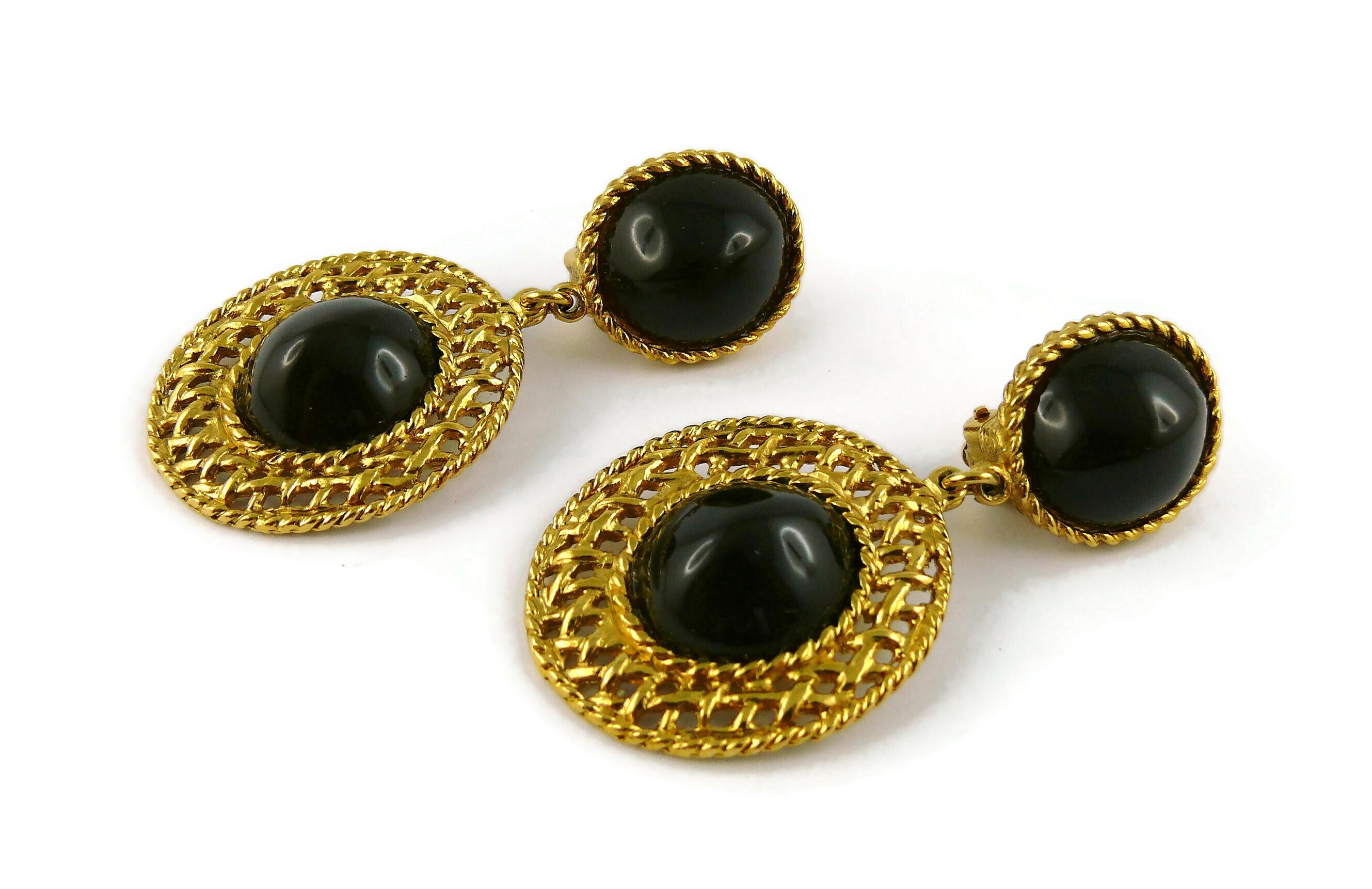 CHRISTIAN DIOR Boutique Vintage Gold Tone Canework Design Dangling Earrings For Sale 2