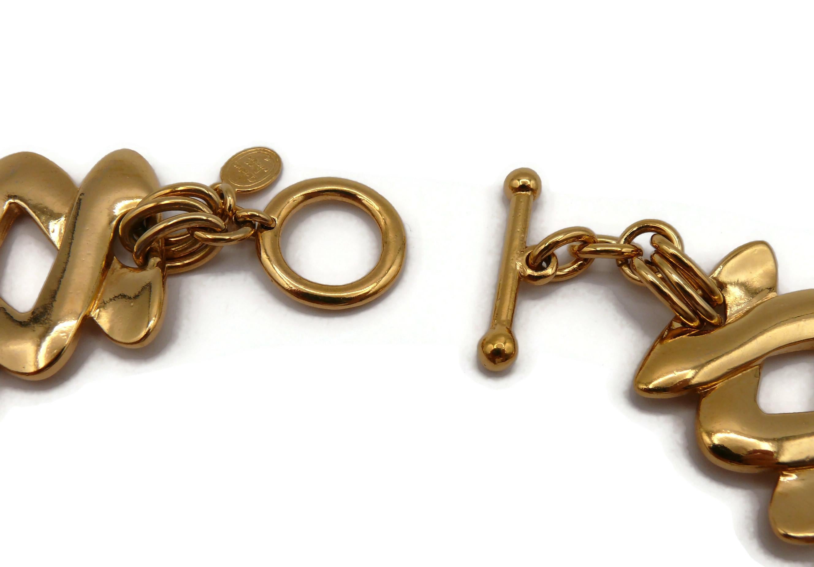CHRISTIAN DIOR Boutique Vintage Gold Tone Wavy Link Necklace For Sale 6