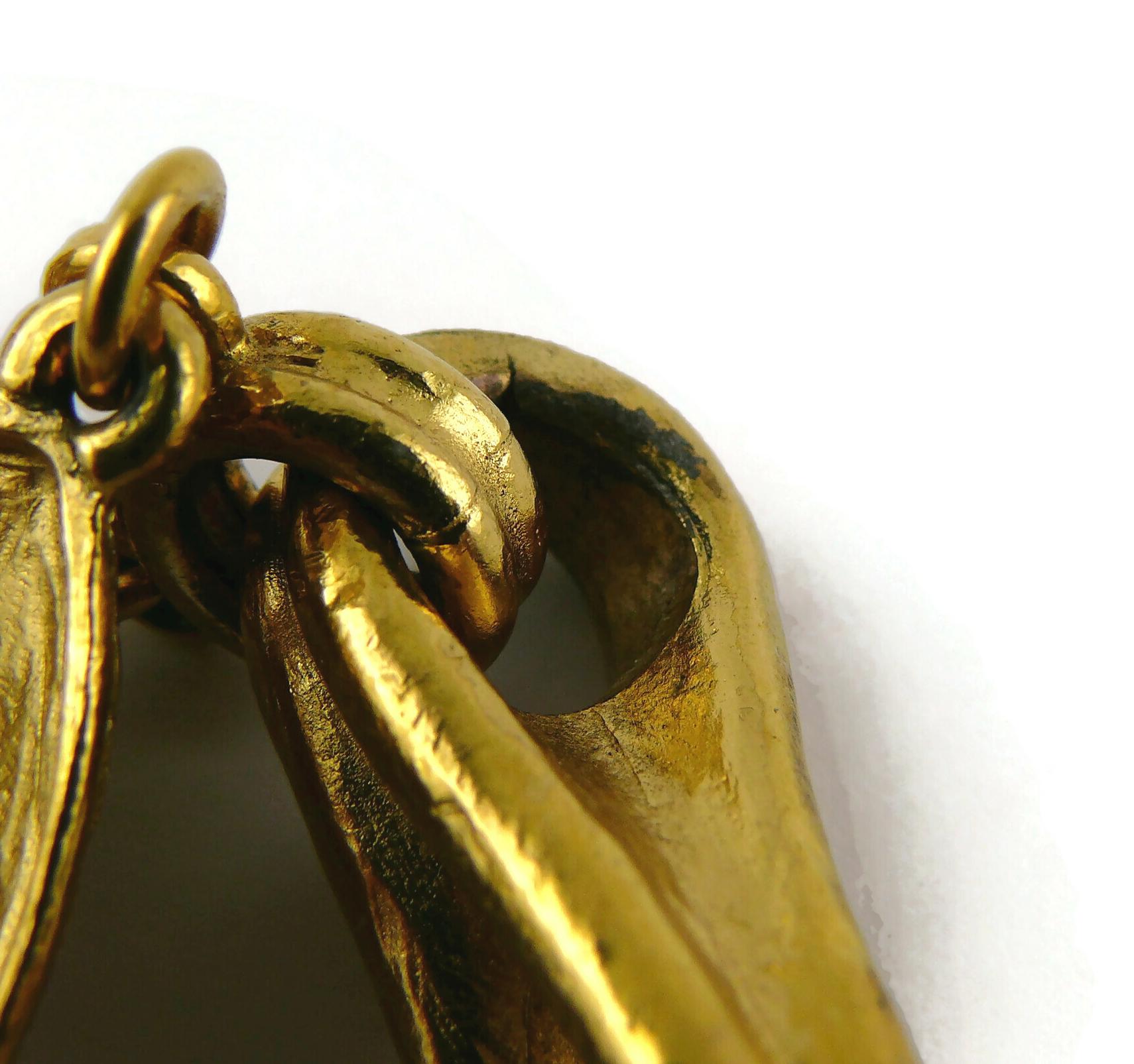Christian Dior Boutique Vintage Gold Toned Charm Bracelet 13