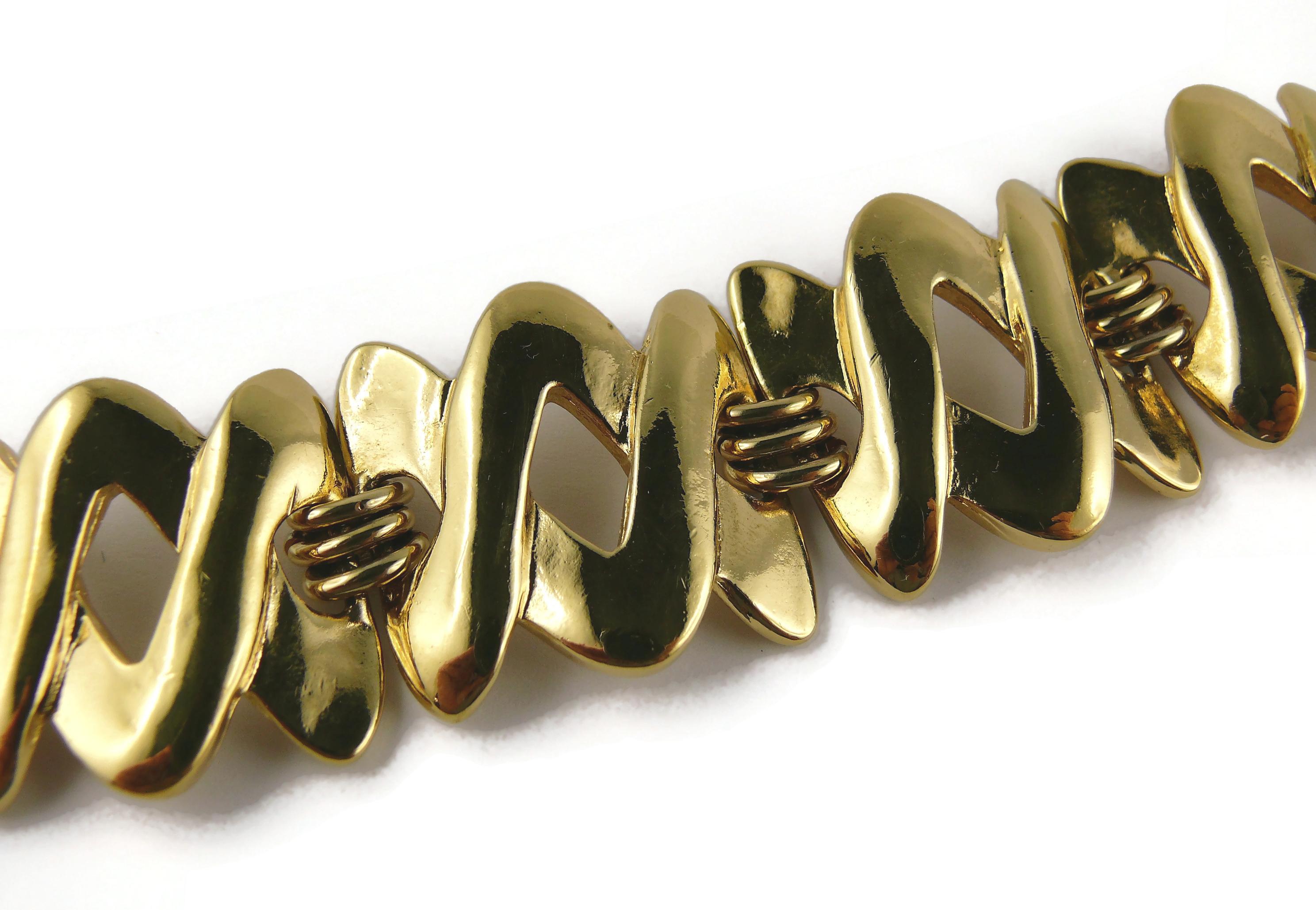 Christian Dior Boutique Vintage Gold Toned Link Bracelet For Sale 1