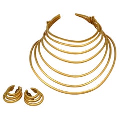 Christian Dior Boutique Vintage Goldfarben getöntes mehrstrangiges Set aus Choker und Ohrringen und Ohrringen 