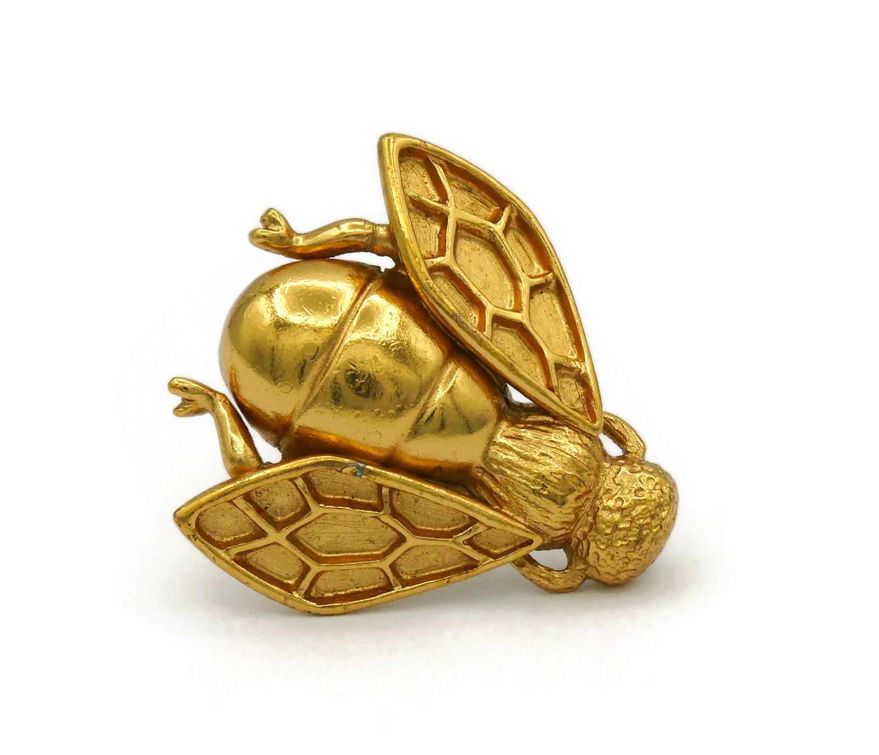 CHRISTIAN DIOR Boutique Vintage Iconic Gold Tone Bee Brooch In Good Condition In Nice, FR
