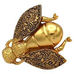 CHRISTIAN DIOR Boutique Vintage Iconic Gold Tone Bee Brooch