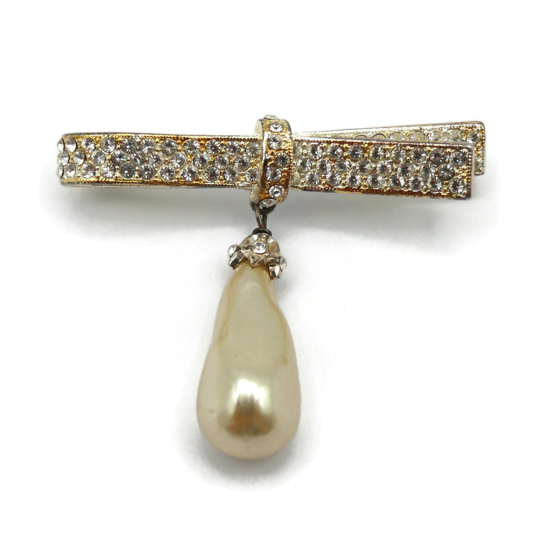 CHRISTIAN DIOR Boutique Broche vintage en forme de ruban ornée de bijoux Pour femmes en vente