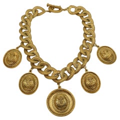 CHRISTIAN DIOR BOUTIQUE Vintage Medallion Crest Chunky Chain Necklace